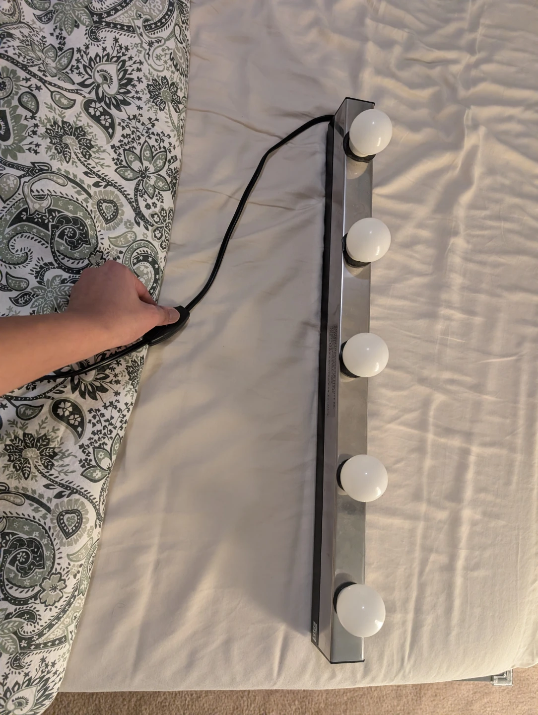 IKEA Musik 6-Light Vanity Bar - photo 2