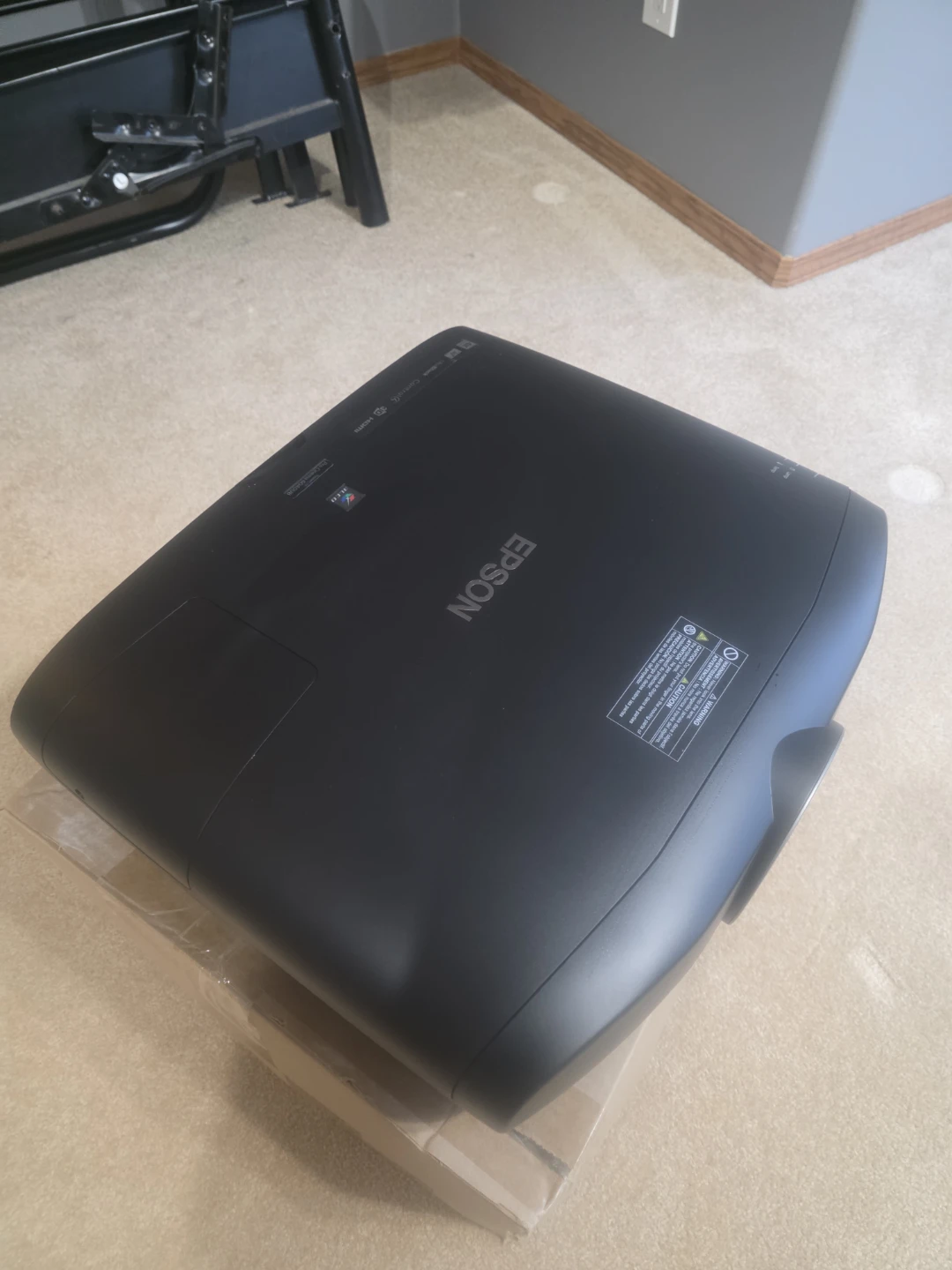 Epson PowerLite Pro Cinema 6040UB 3LCD Projector - photo 2