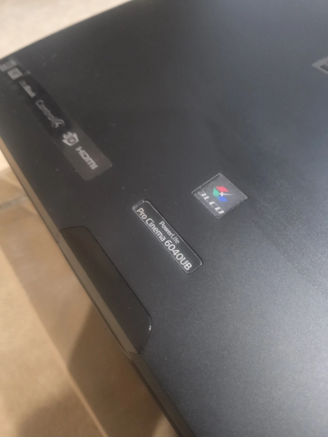 Epson PowerLite Pro Cinema 6040UB 3LCD Projector - photo 3