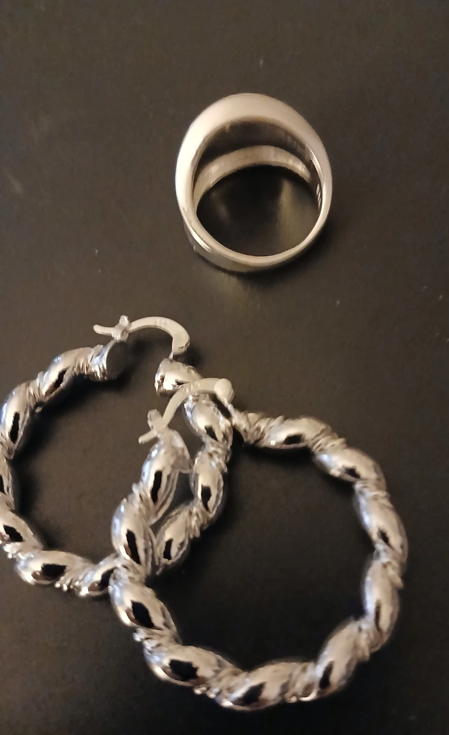 Silver Tone Twisted Hoop Earrings and Band Ring Set - photo 3