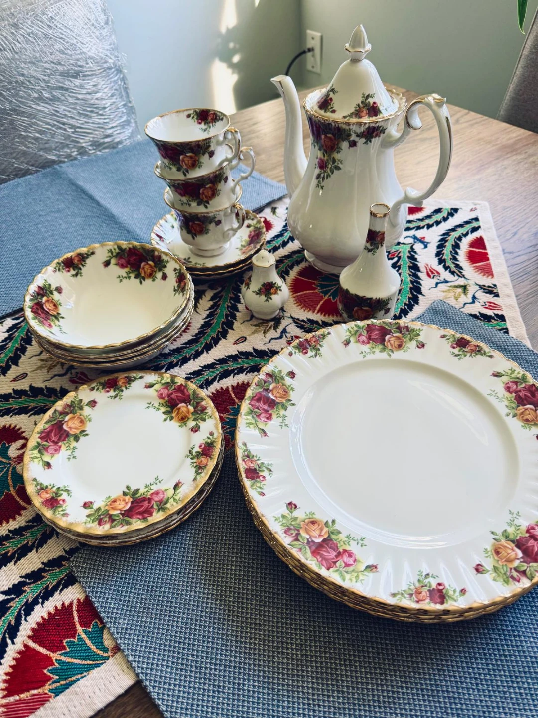 Royal Albert Old Country Roses Bone China Tea Set - photo 2