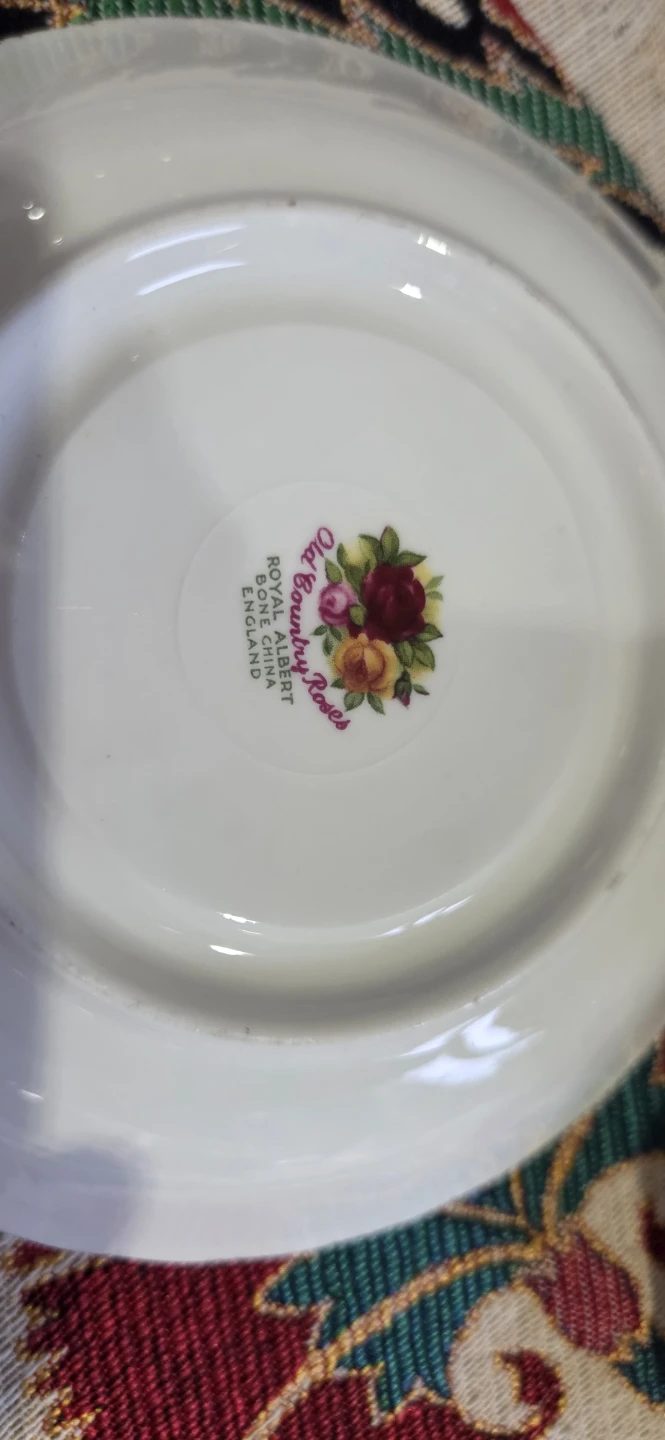 Royal Albert Old Country Roses Bone China Tea Set - photo 3