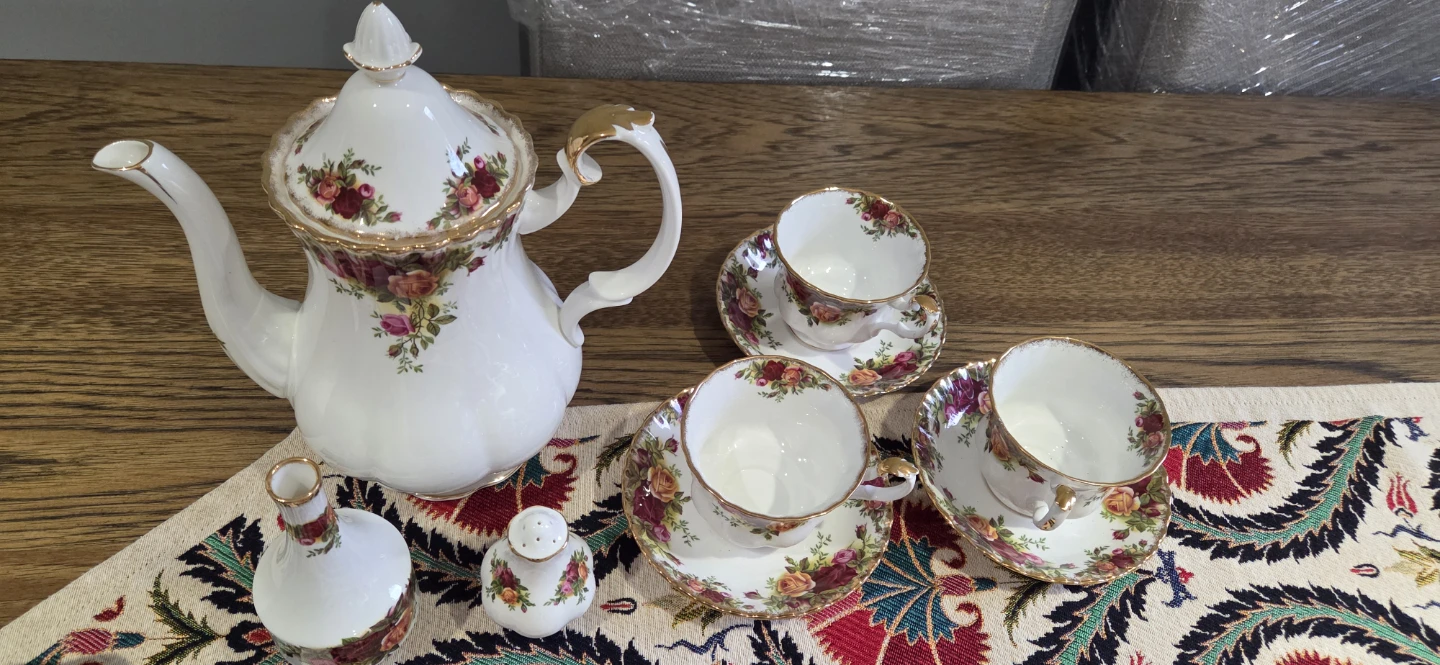 Royal Albert Old Country Roses Bone China Tea Set - photo 4