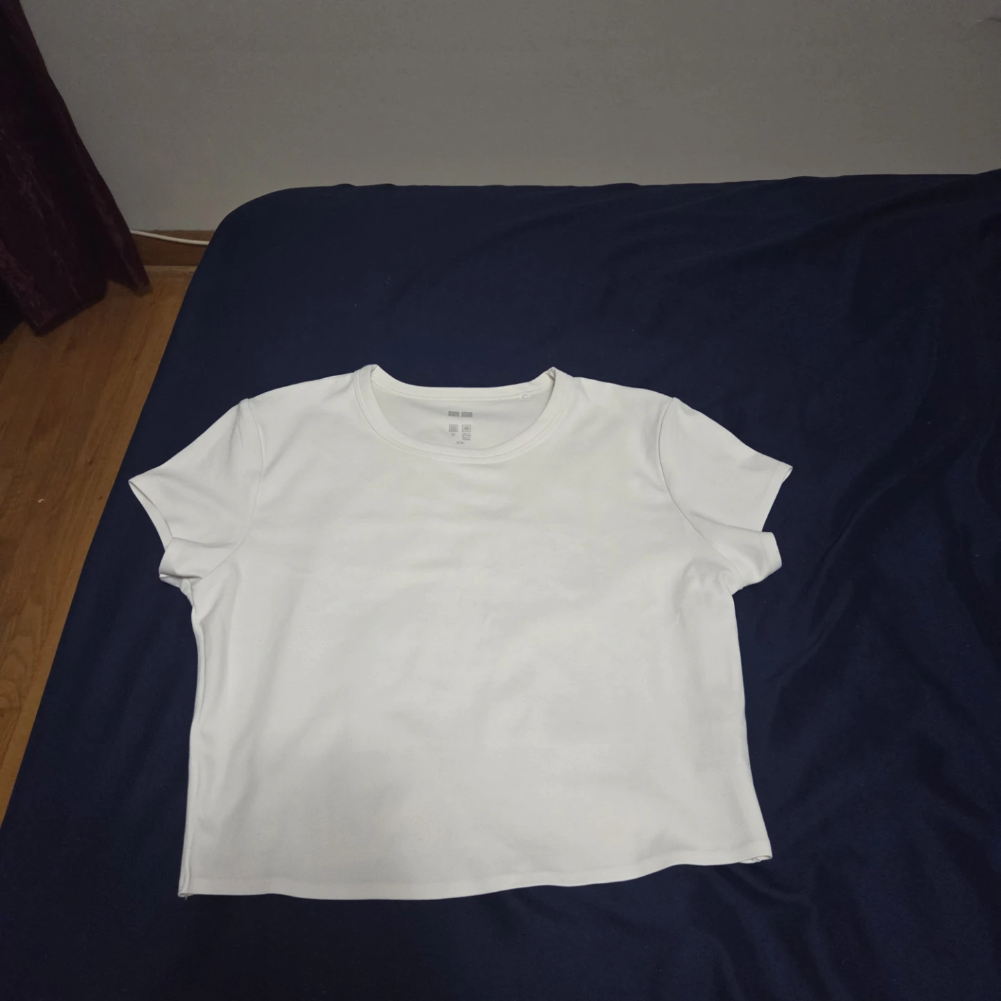 UNIQLO AIRism cropped White T-Shirt - photo 2