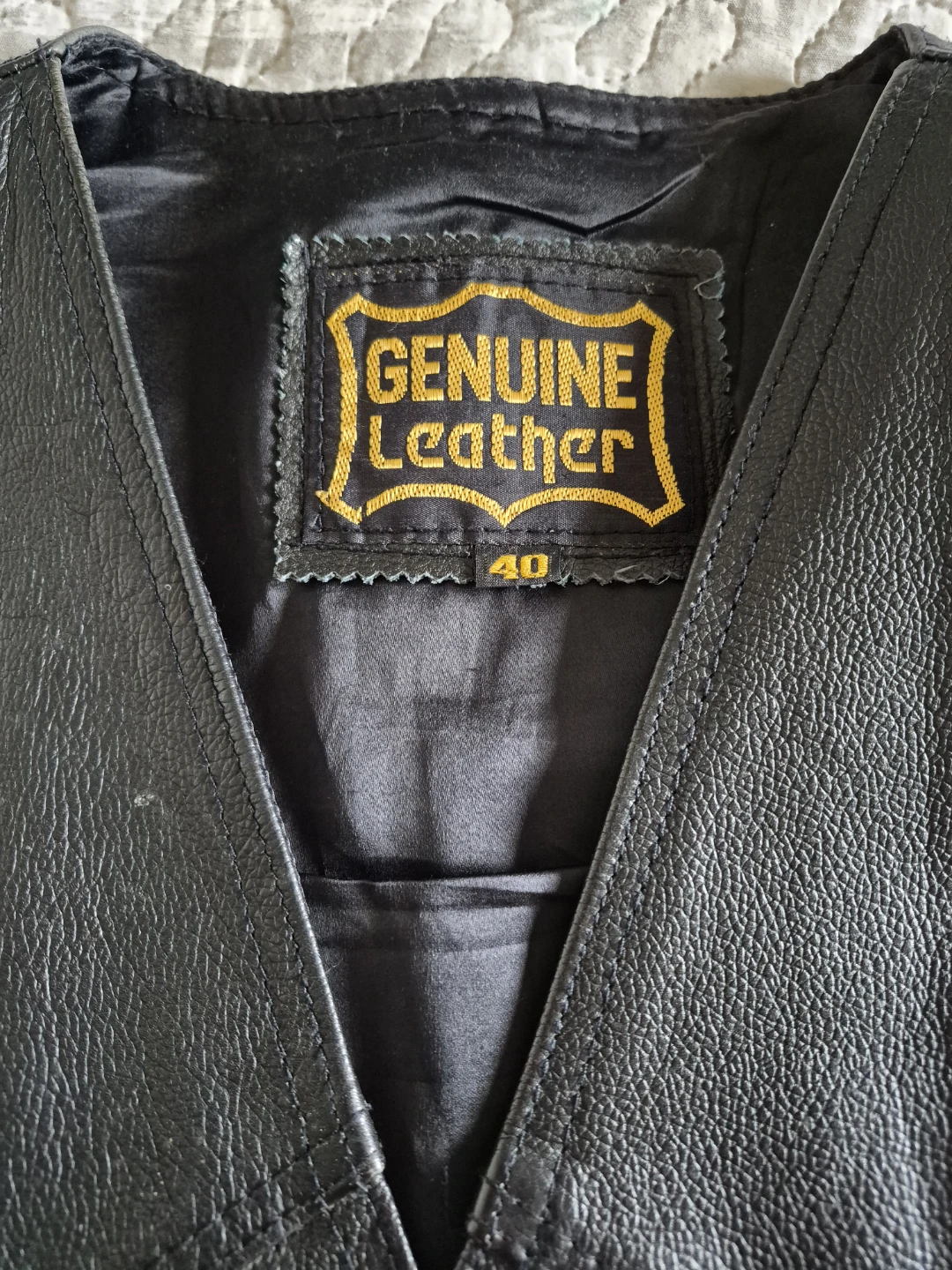 Genuine Leather Motorcycle Vest Size 40 - photo 3