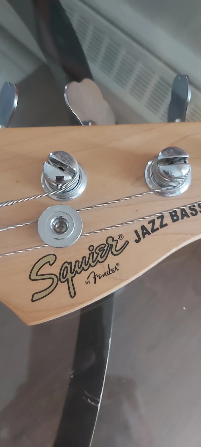 Squier by Fender Jazz Bass Guitar - photo 2