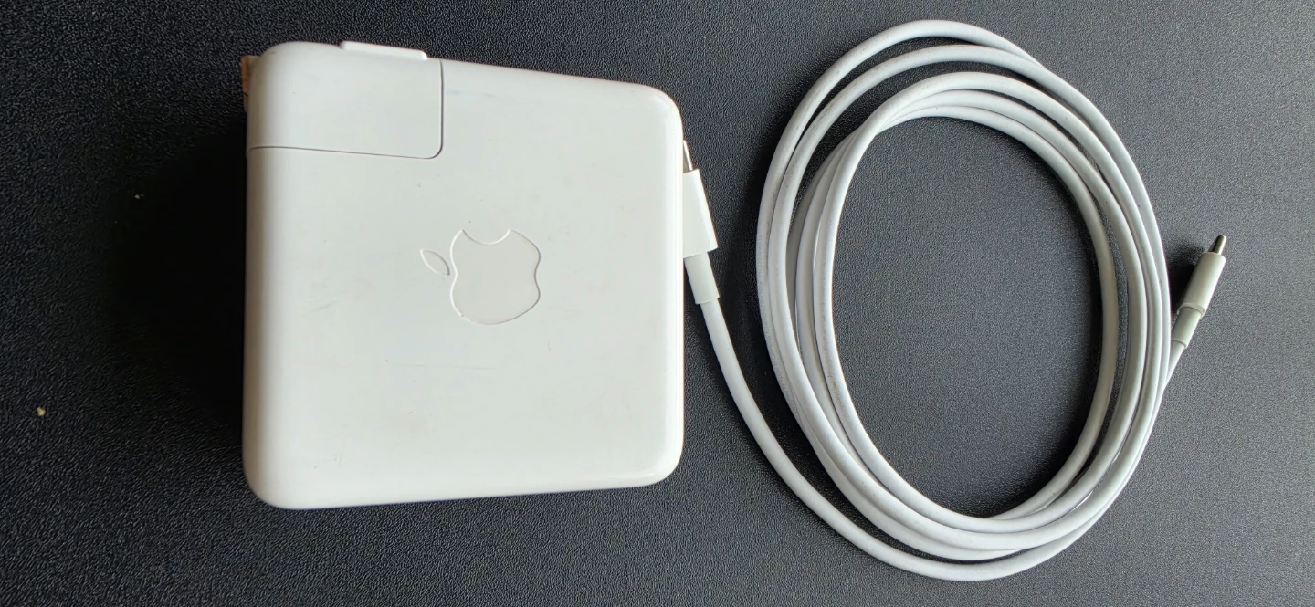 Apple 96W USB-C Power Adapter & Cable