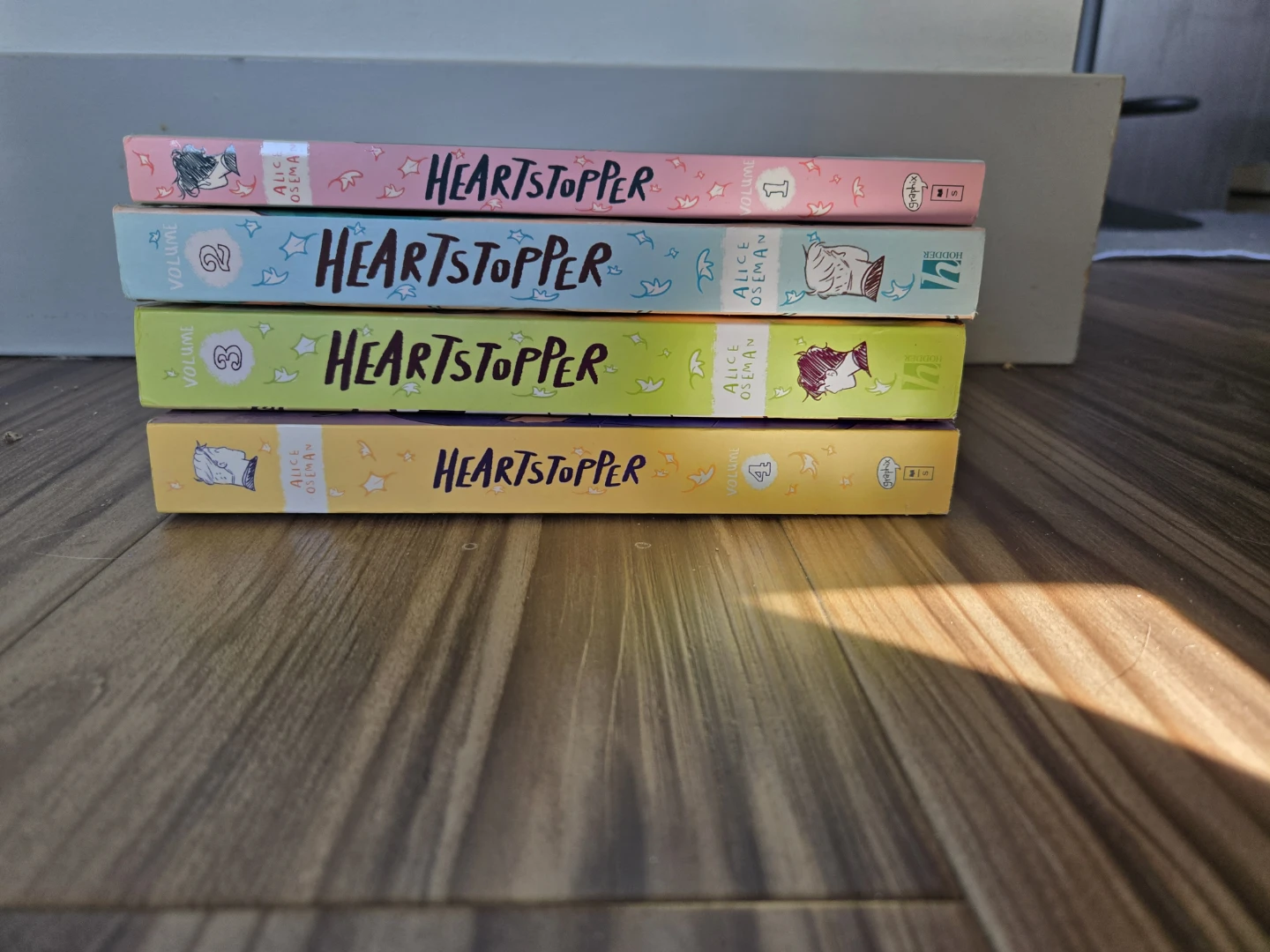 Heartstopper Volumes 1-4 Graphic Novels by Alice Oseman - photo 2