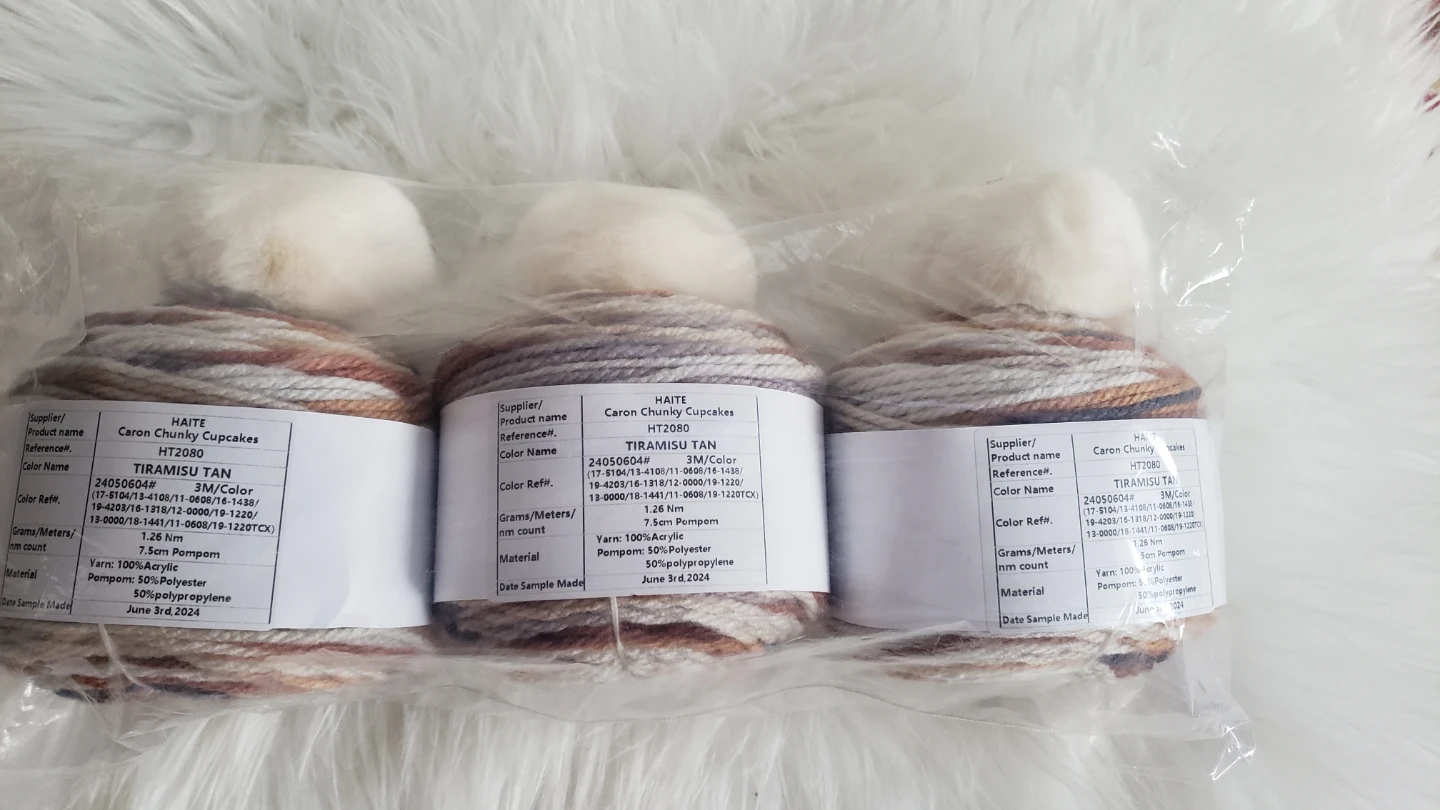 Brand new Haite Caron Chunky Cupcakes Tyramisu Tan 3pcs - photo 3