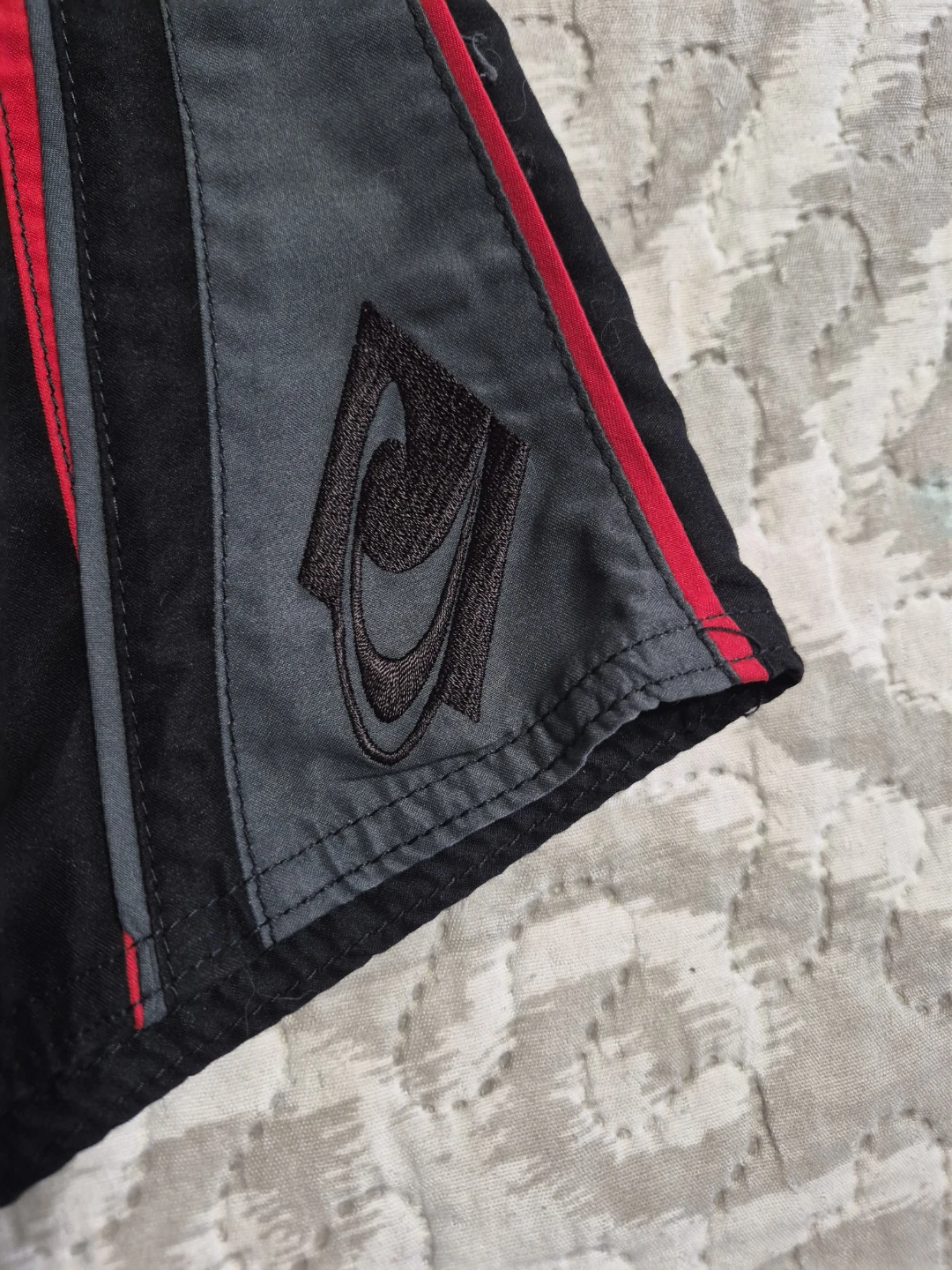Men's size 38 O'Neill Board Shorts - photo 5