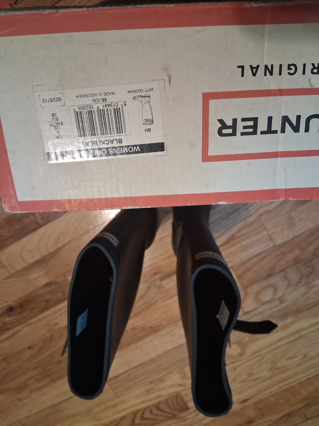 Hunter Women's Original Tall Rubber Boots Black Size 6M/7F