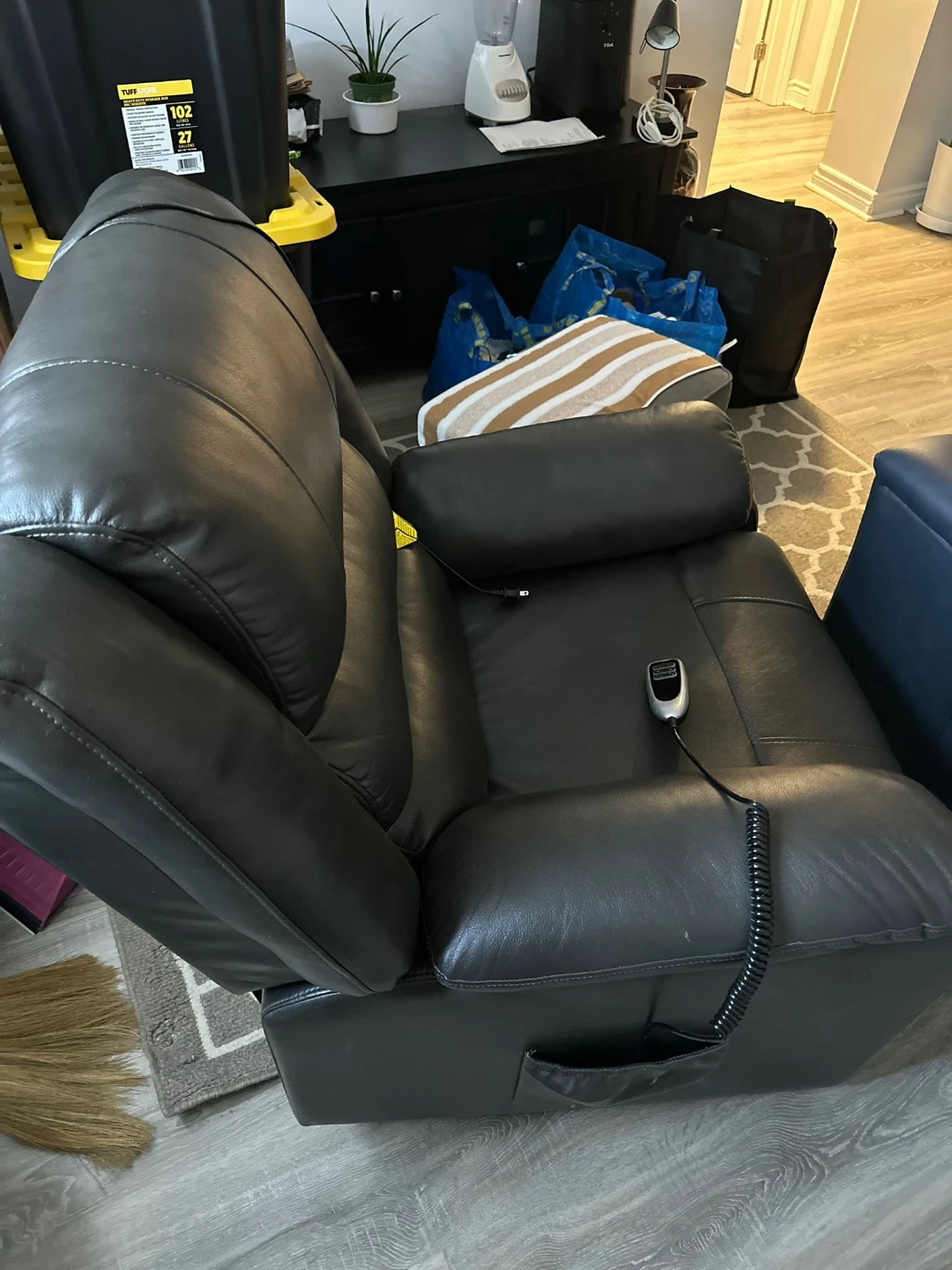 Black Leather Power Recliner Chair with Remote - photo 3