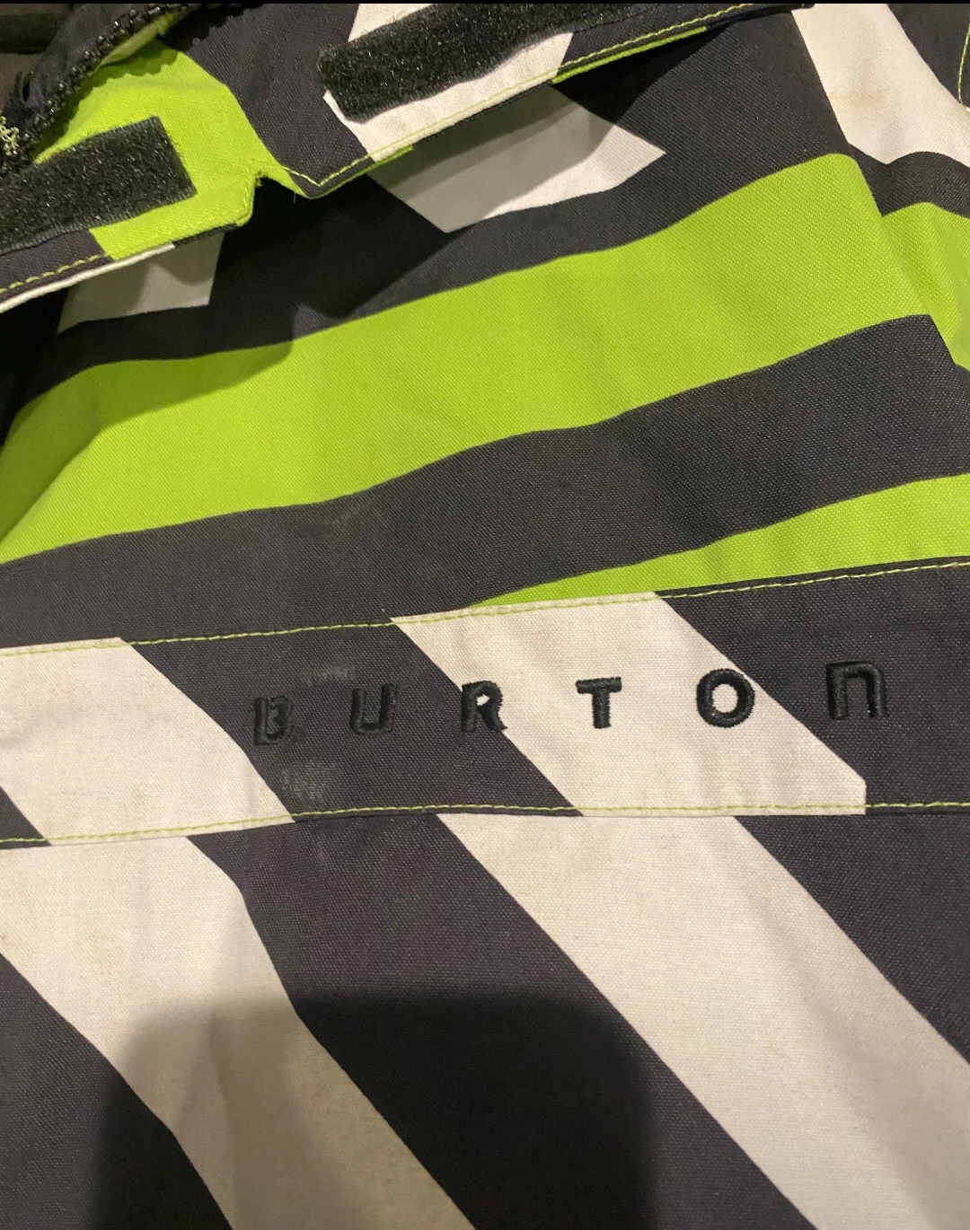 FREE DELIVERY!! Burton Snowboard/Ski Winter Jacket XL $60 - photo 2