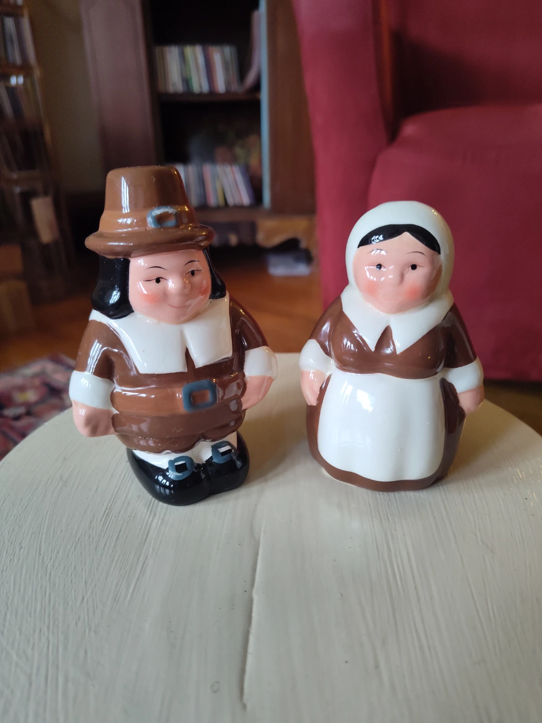 Pilgrim Couple Salt and Pepper Shakers