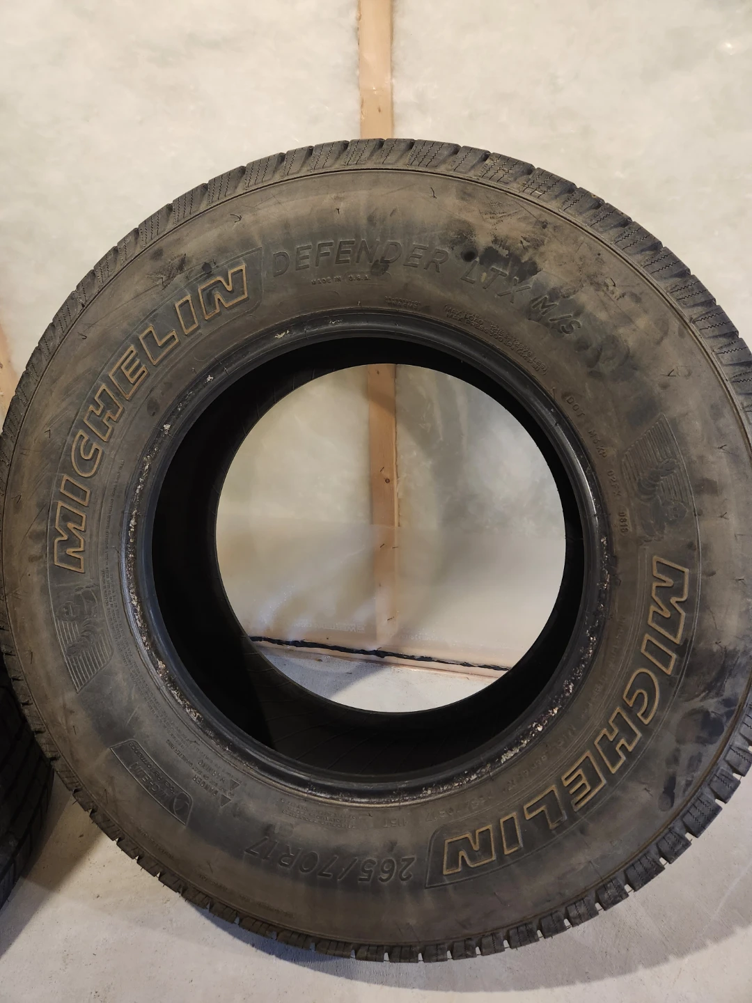 Michelin Defender LTX 265/70/R17  M/S Tires (4) - photo 2
