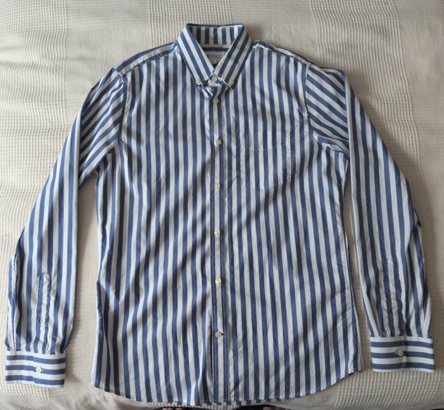 GAP Slim Fit Blue & White Striped Button-Down Shirt - Size M