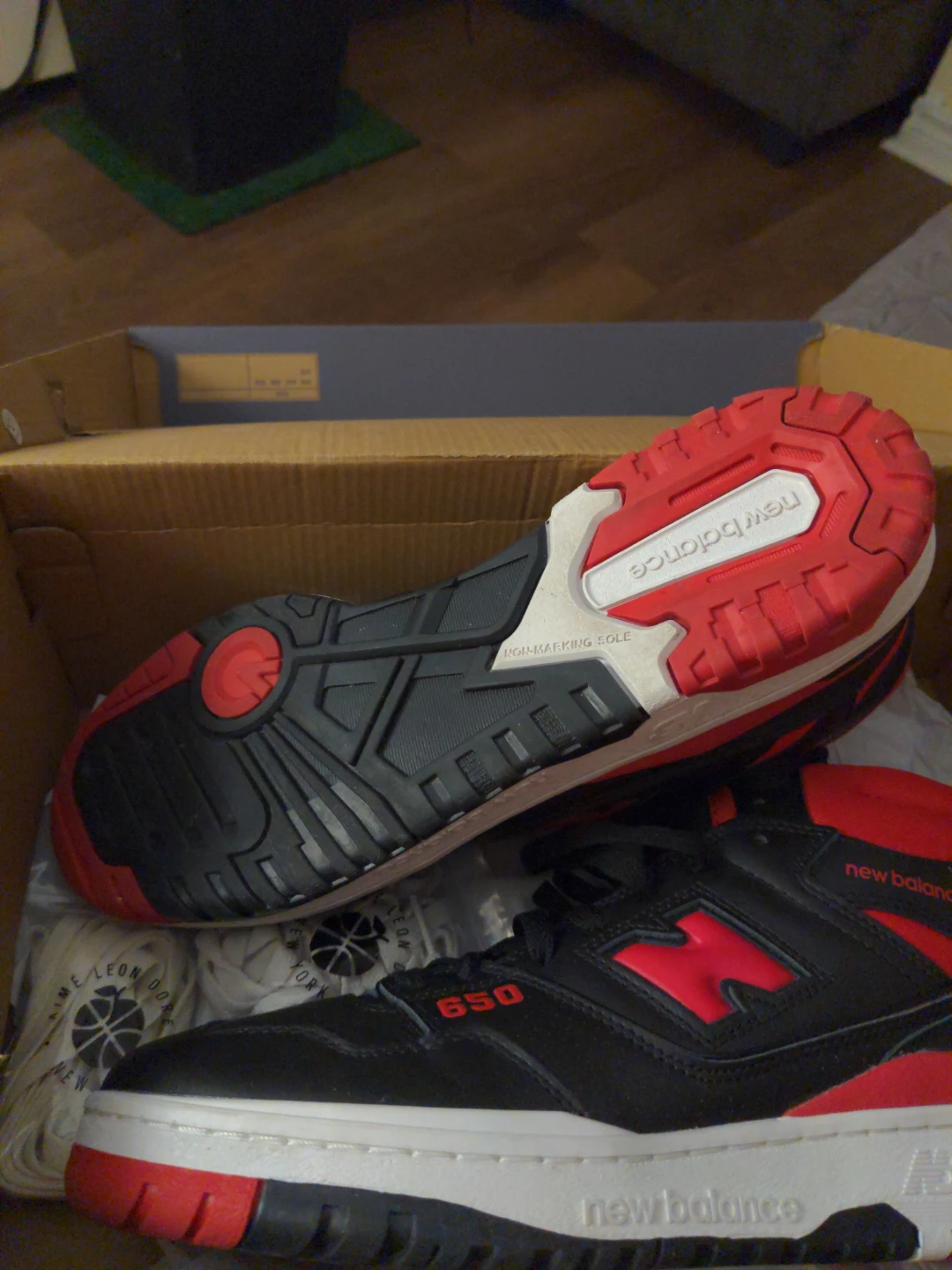 New Balance 650R Black Red Lifestyle Sneakers Men's Size 11 - photo 2