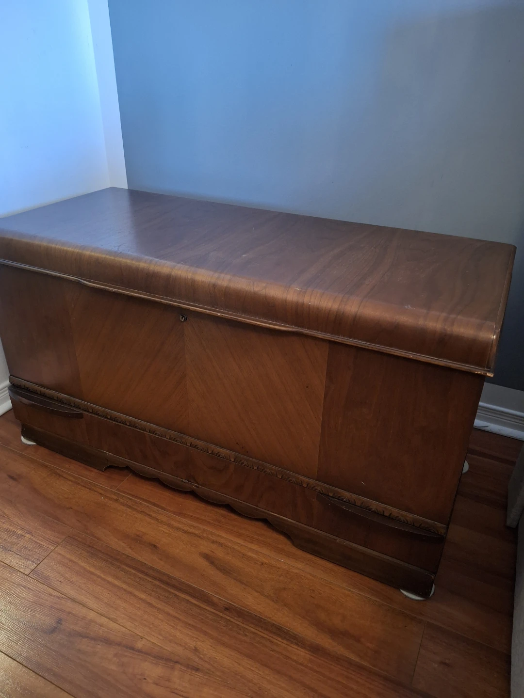 The Guardian by Hunderich Cedar Chest - photo 3