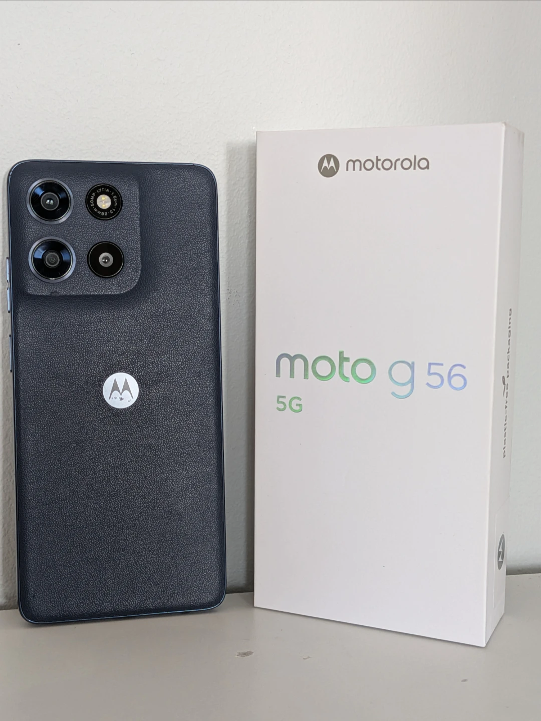 Motorola Moto G56 5G – 256GB – Like New – Unlocked – With Box - photo 3