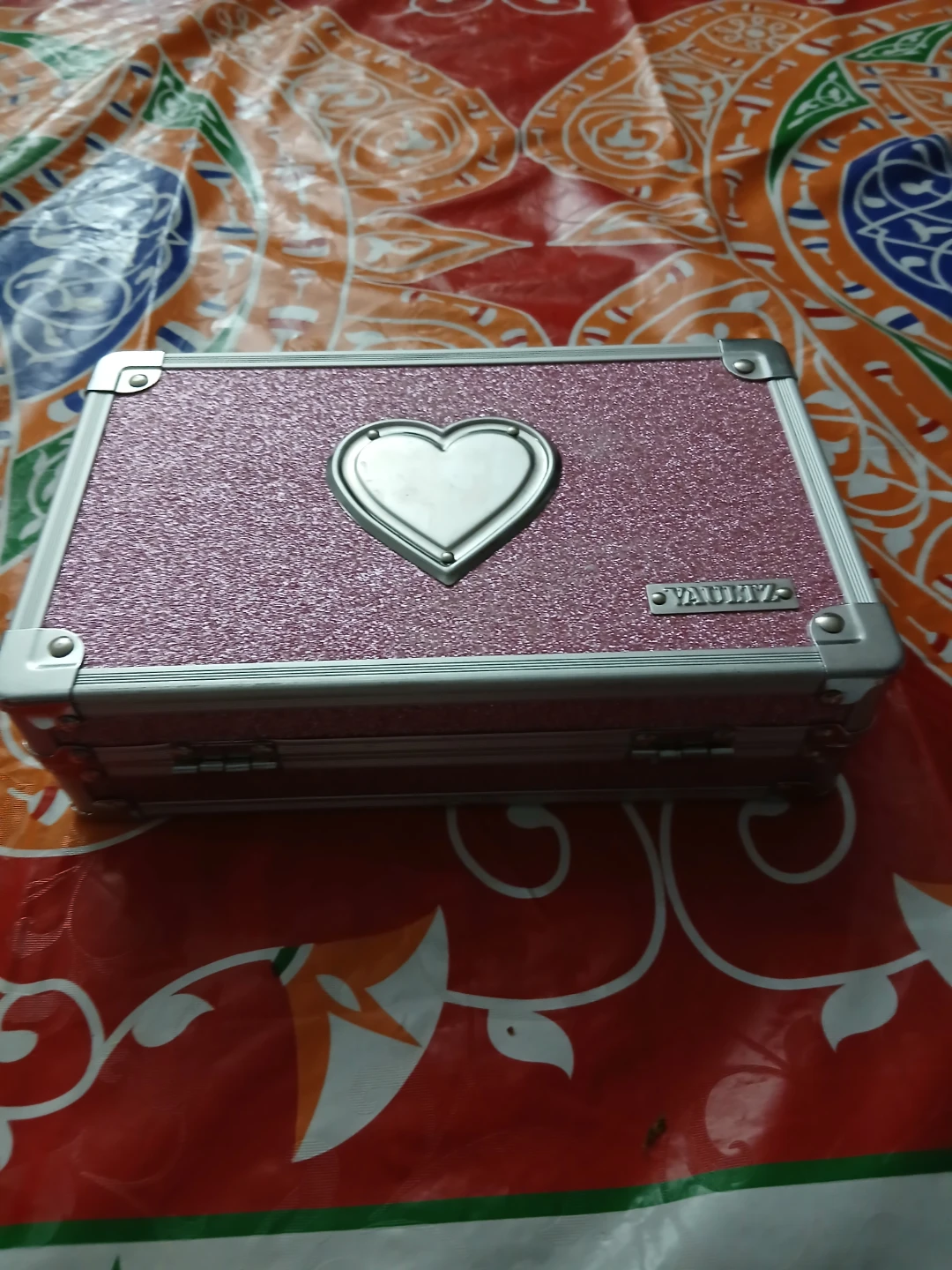 Pink Glitter Vanity Case with Heart Detail - photo 2