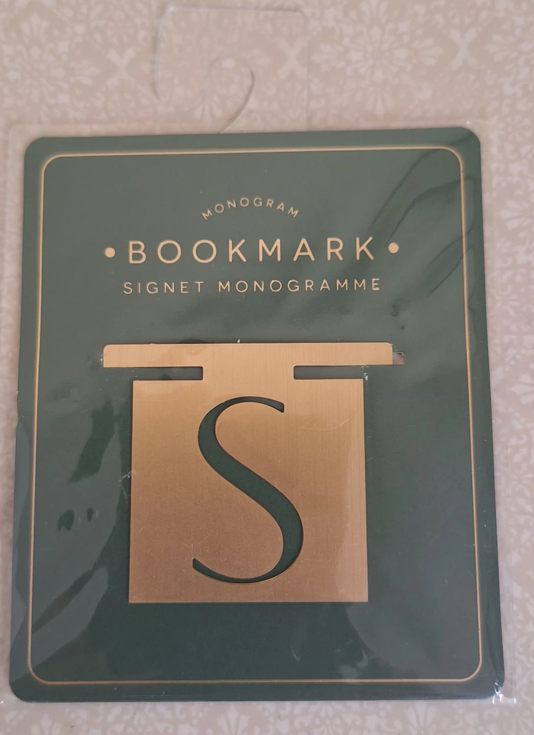 "S" Monogram Mug and Bookmark Set - photo 3