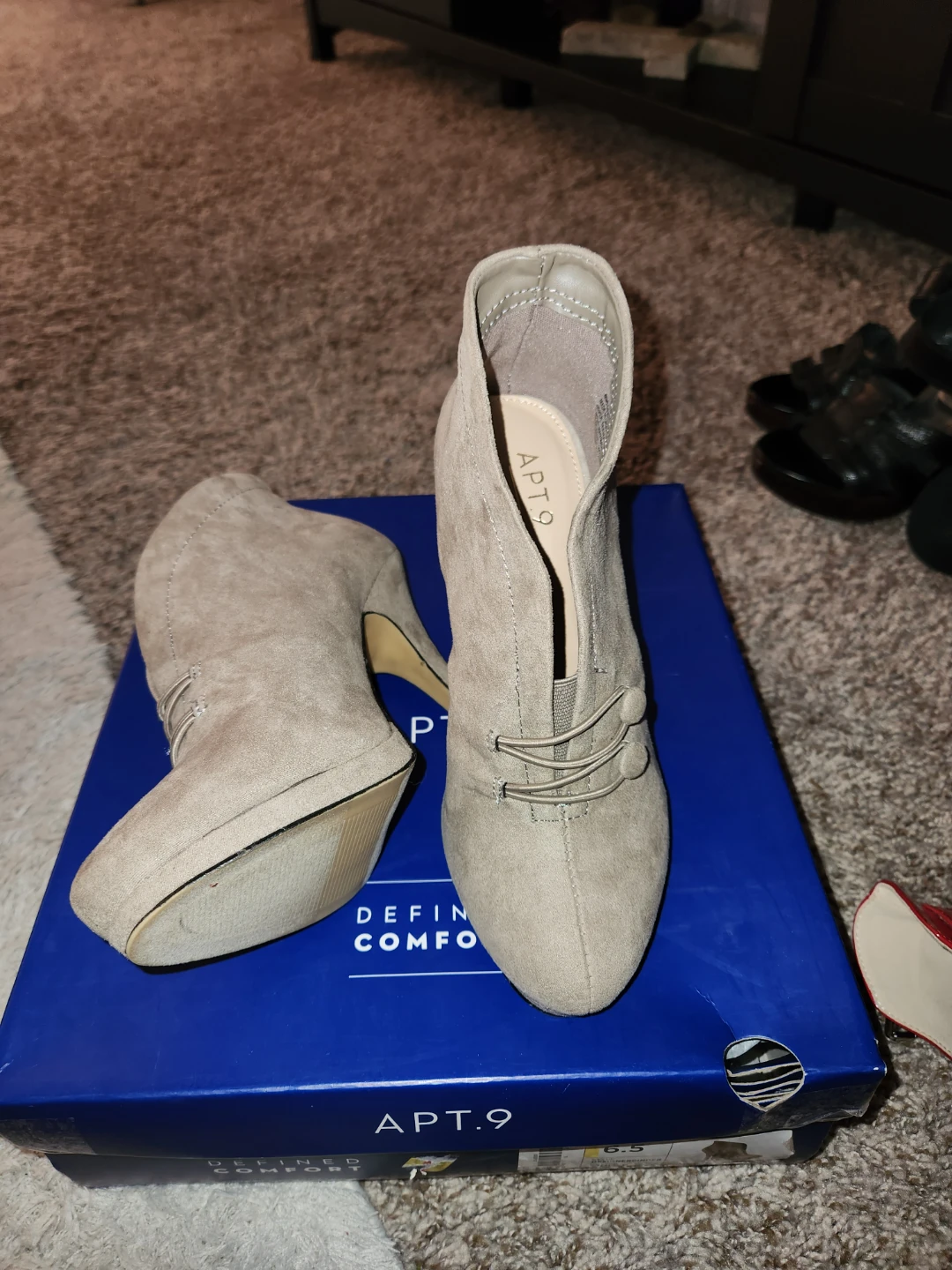 APT. 9 Women's Heeled Booties Size 6.5 - photo 2