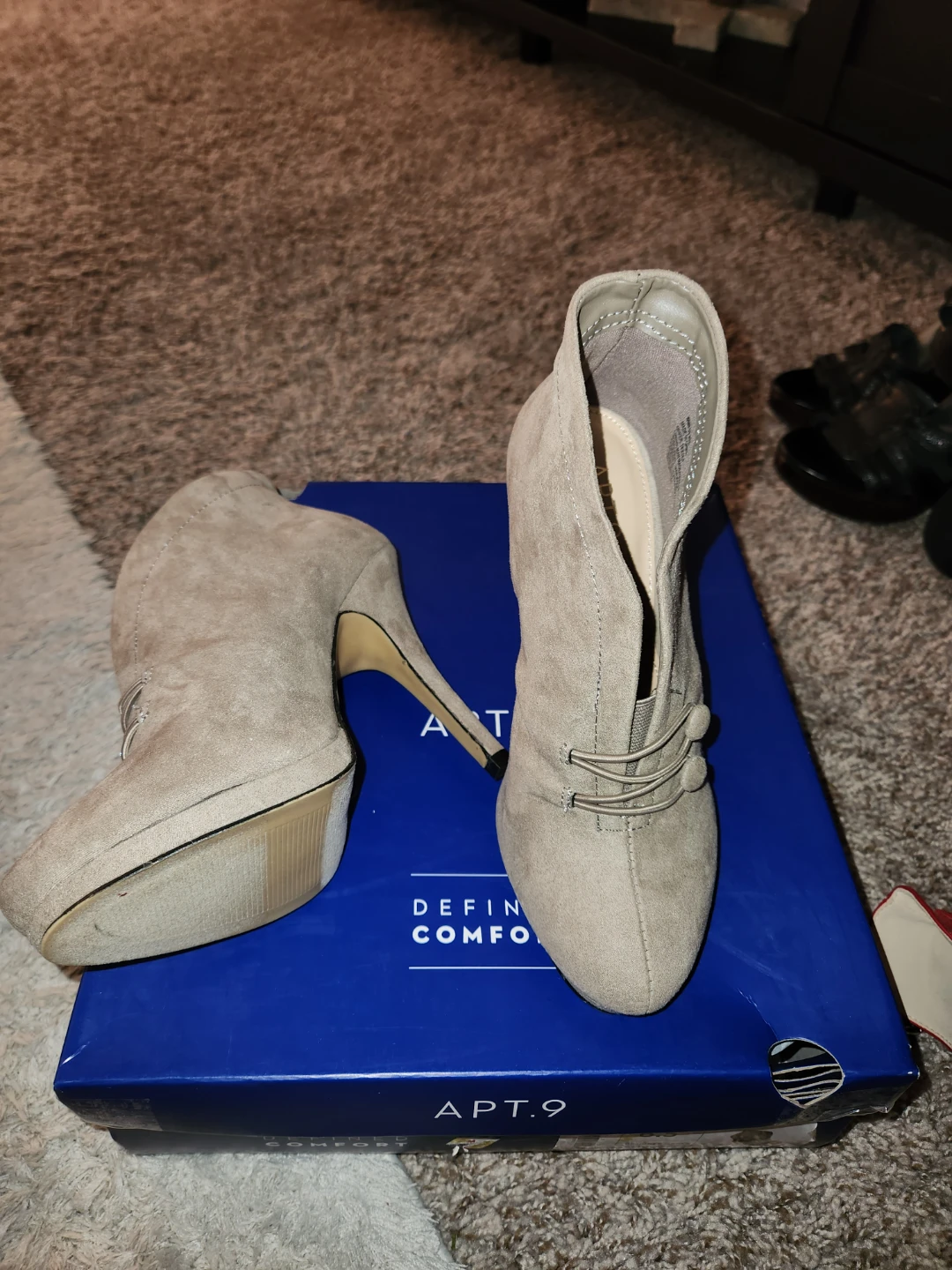 APT. 9 Women's Heeled Booties Size 6.5 - photo 3