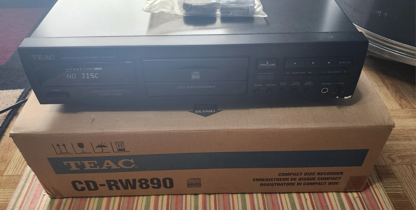 TEAC CD-RW890 Home Audio CD Recorder with Remote - photo 2