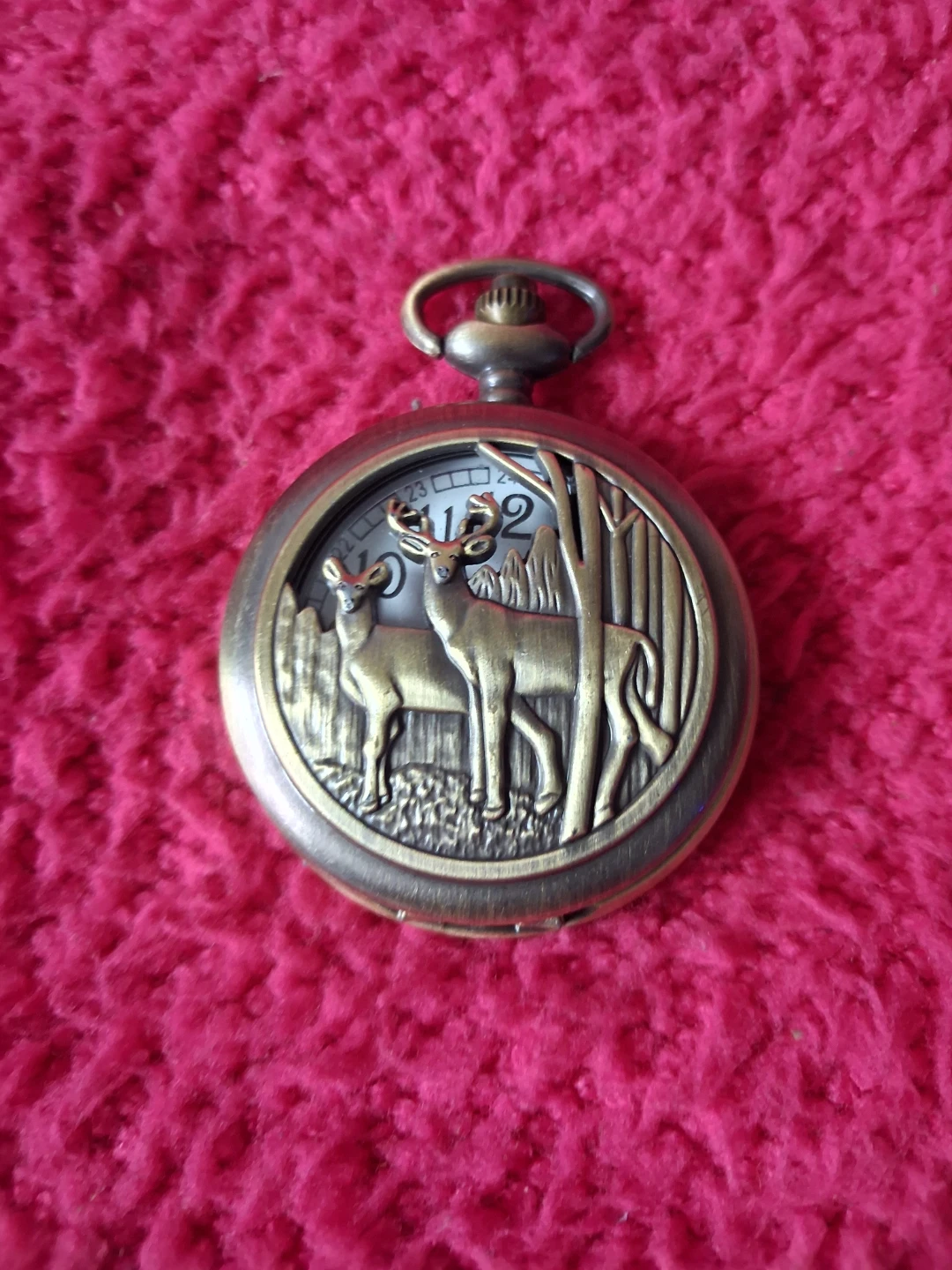 Antique Style Pocket Watch with Deer Engraving