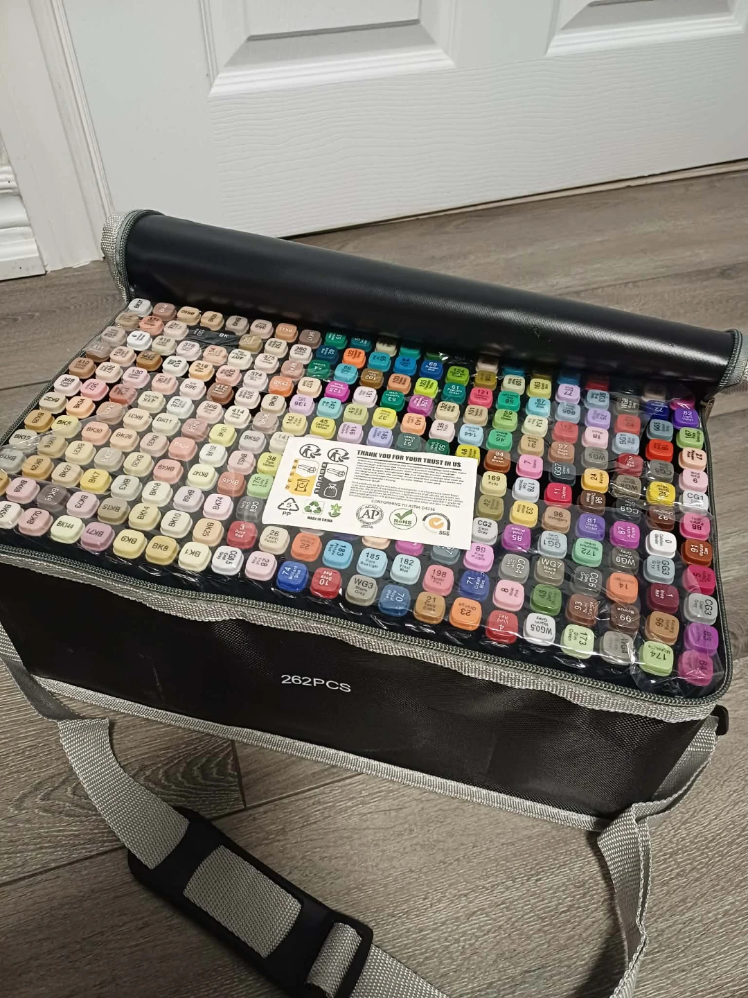 262 Piece Marker Set with Carrying Case - photo 2