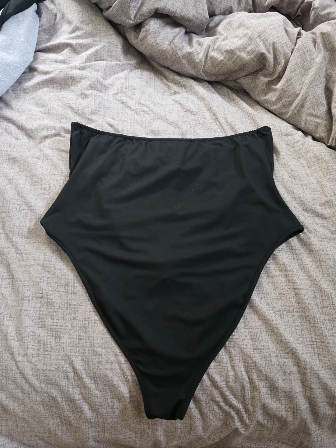 SHEIN Curve Black Halter Neck Zipper Bodysuit - photo 2