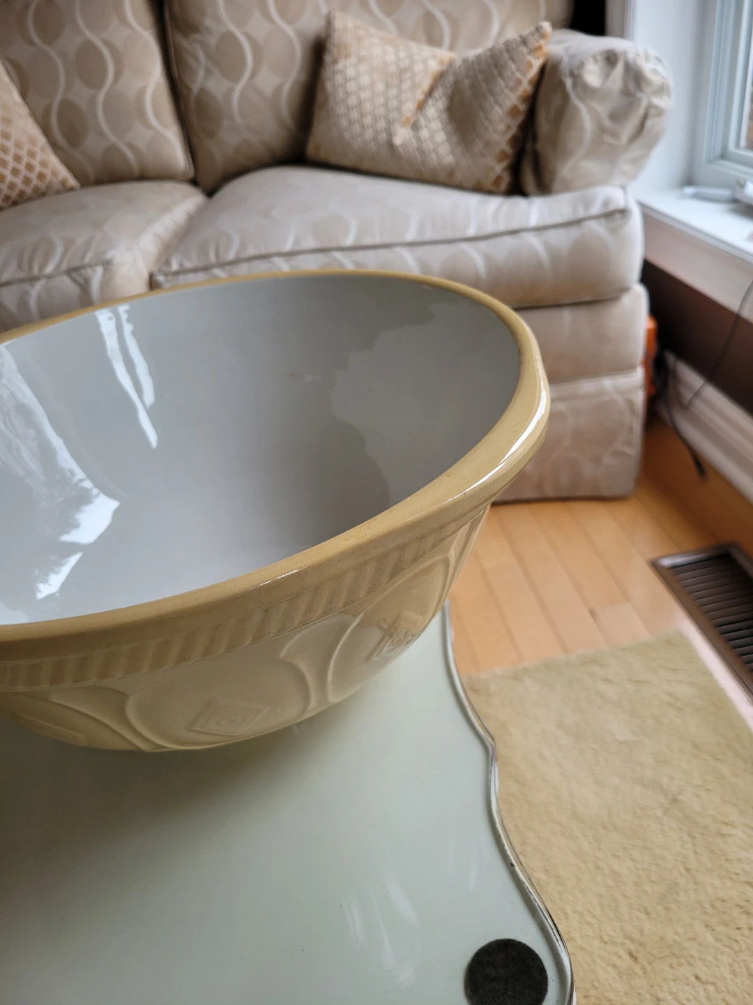 1/2 Off -Large Vtg TG  Green's Gripstand Mixing Bowl - photo 3