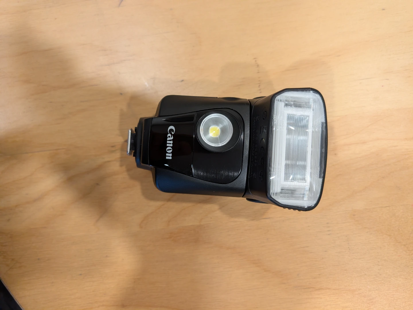 Canon Speedlite 320EX Camera Flash