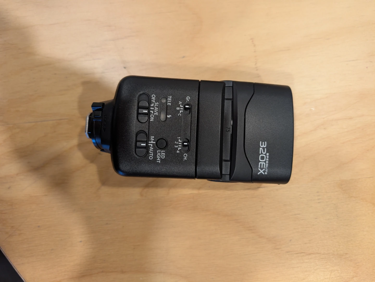 Canon Speedlite 320EX Camera Flash - photo 2