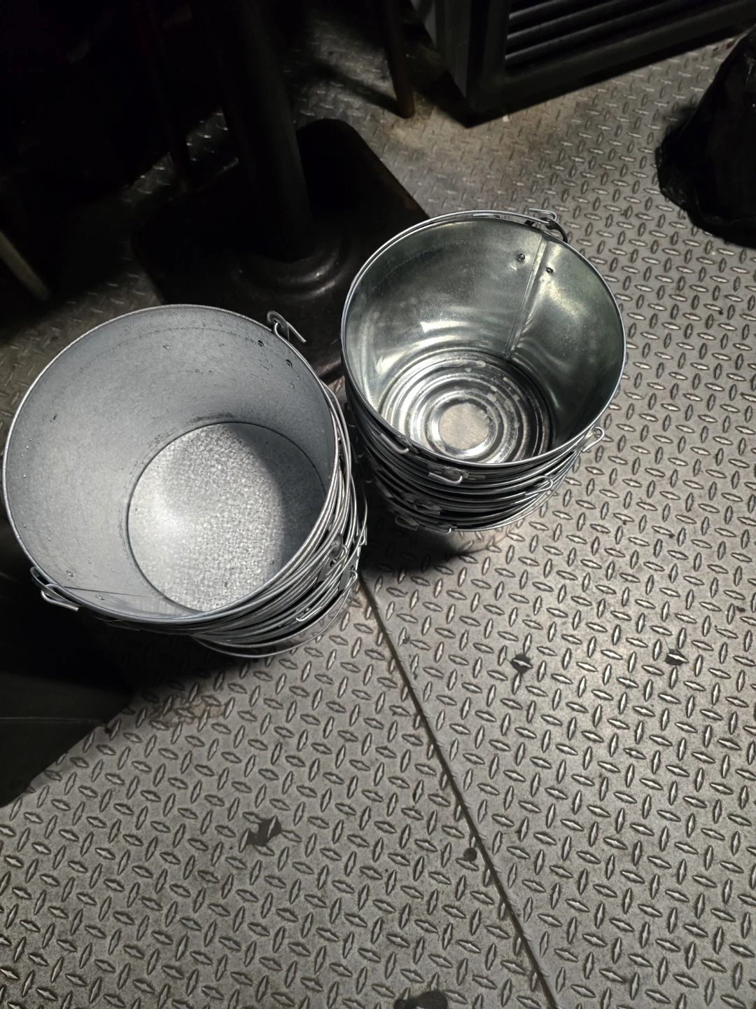 24 Corona Beer Buckets. 5each or $100 all - photo 2