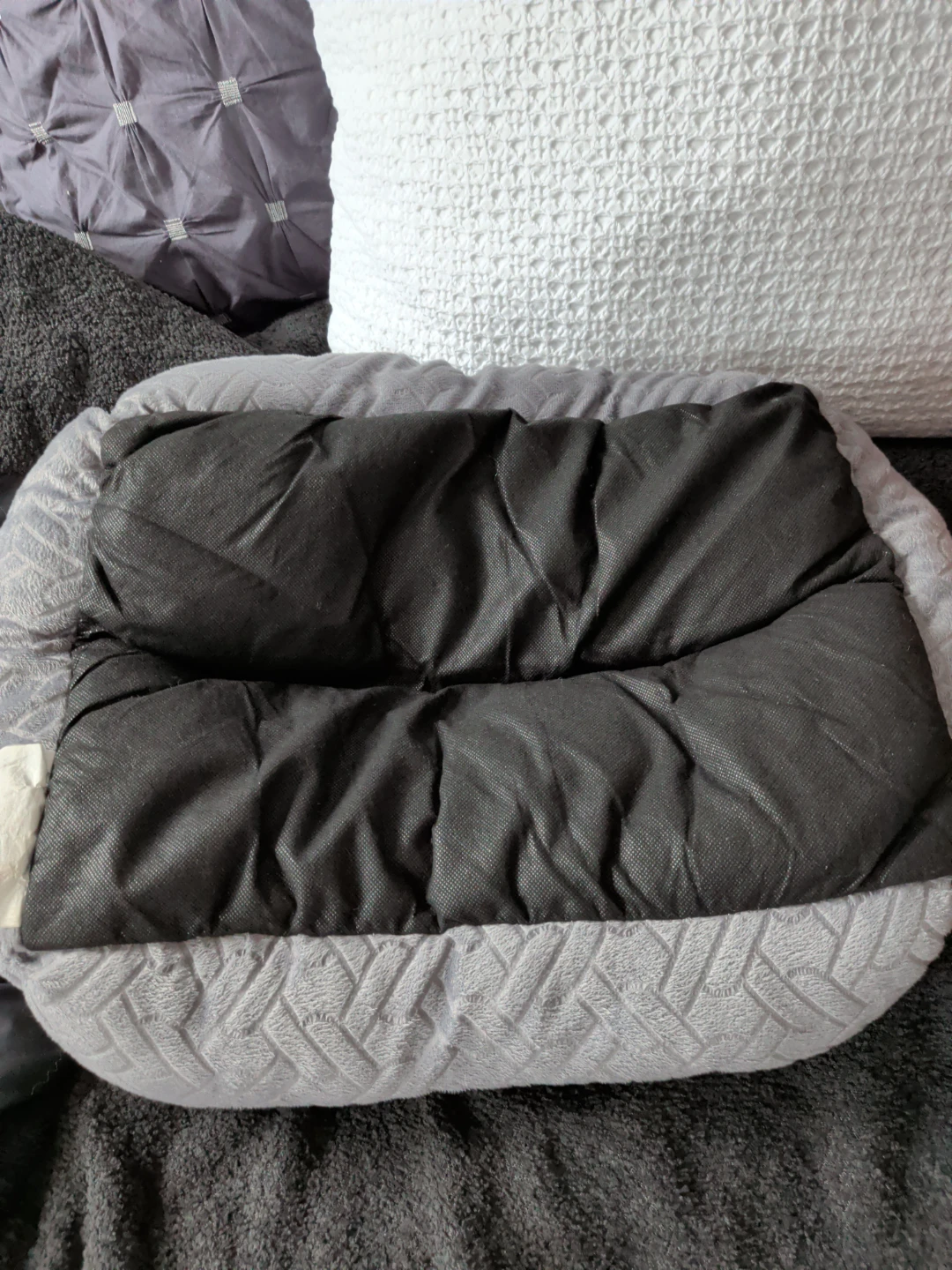 Grey plush pet bed - photo 2