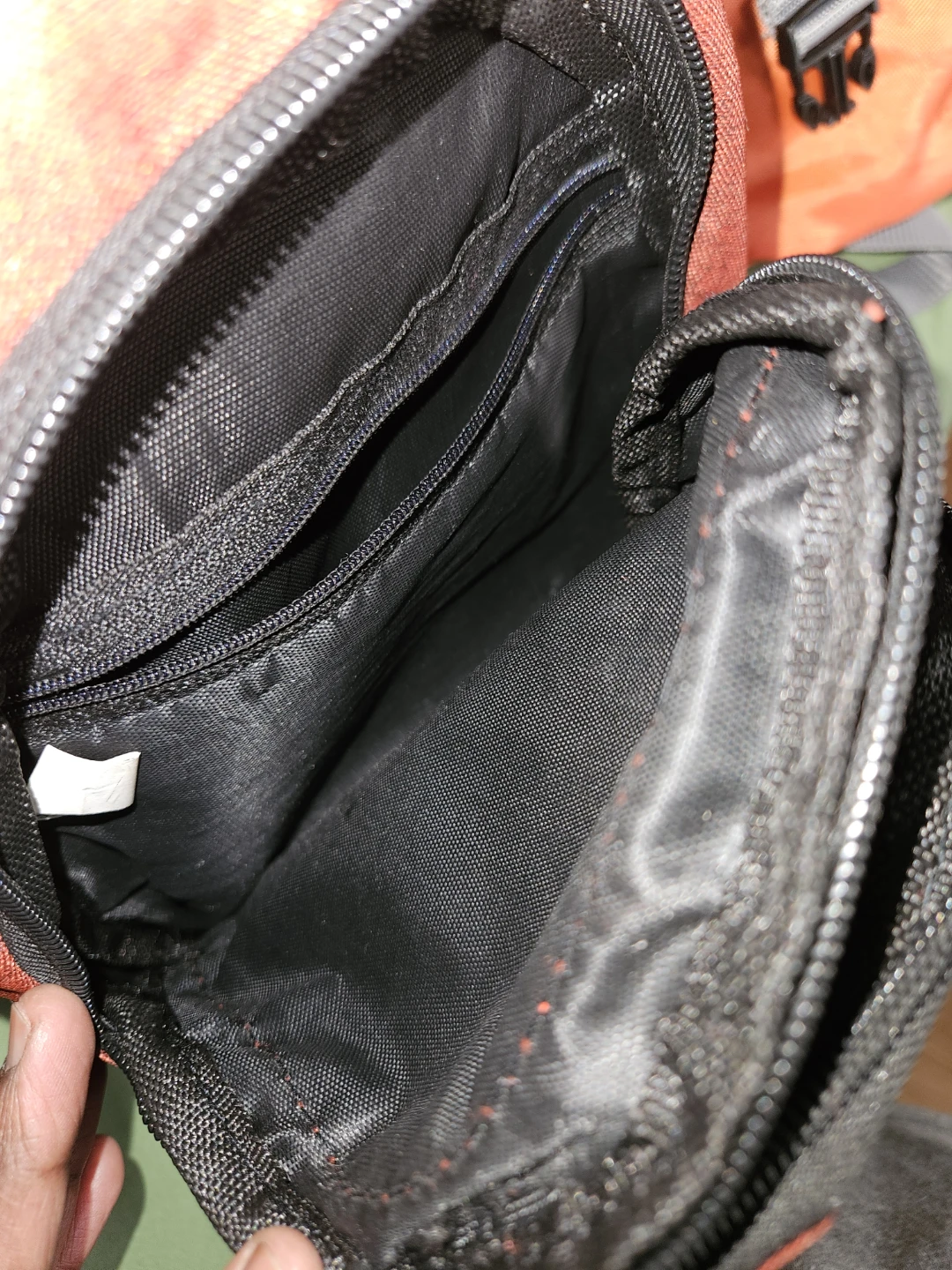 Red Sling Bag - photo 3