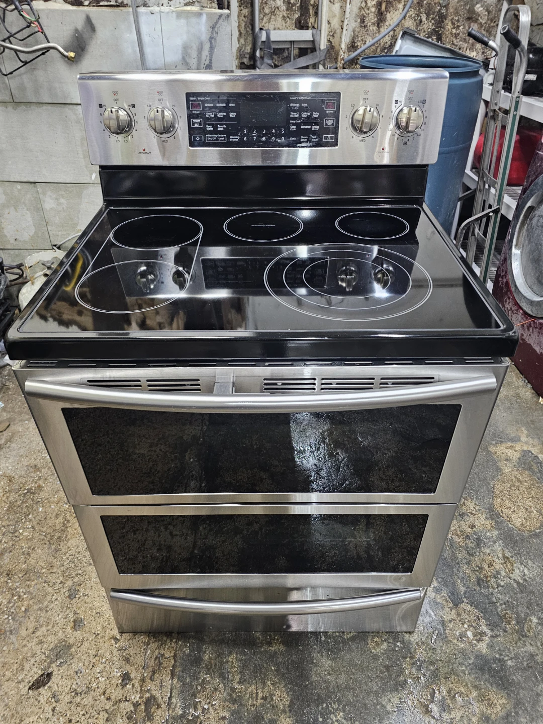 Samsung 30in Stainless steel electric stove