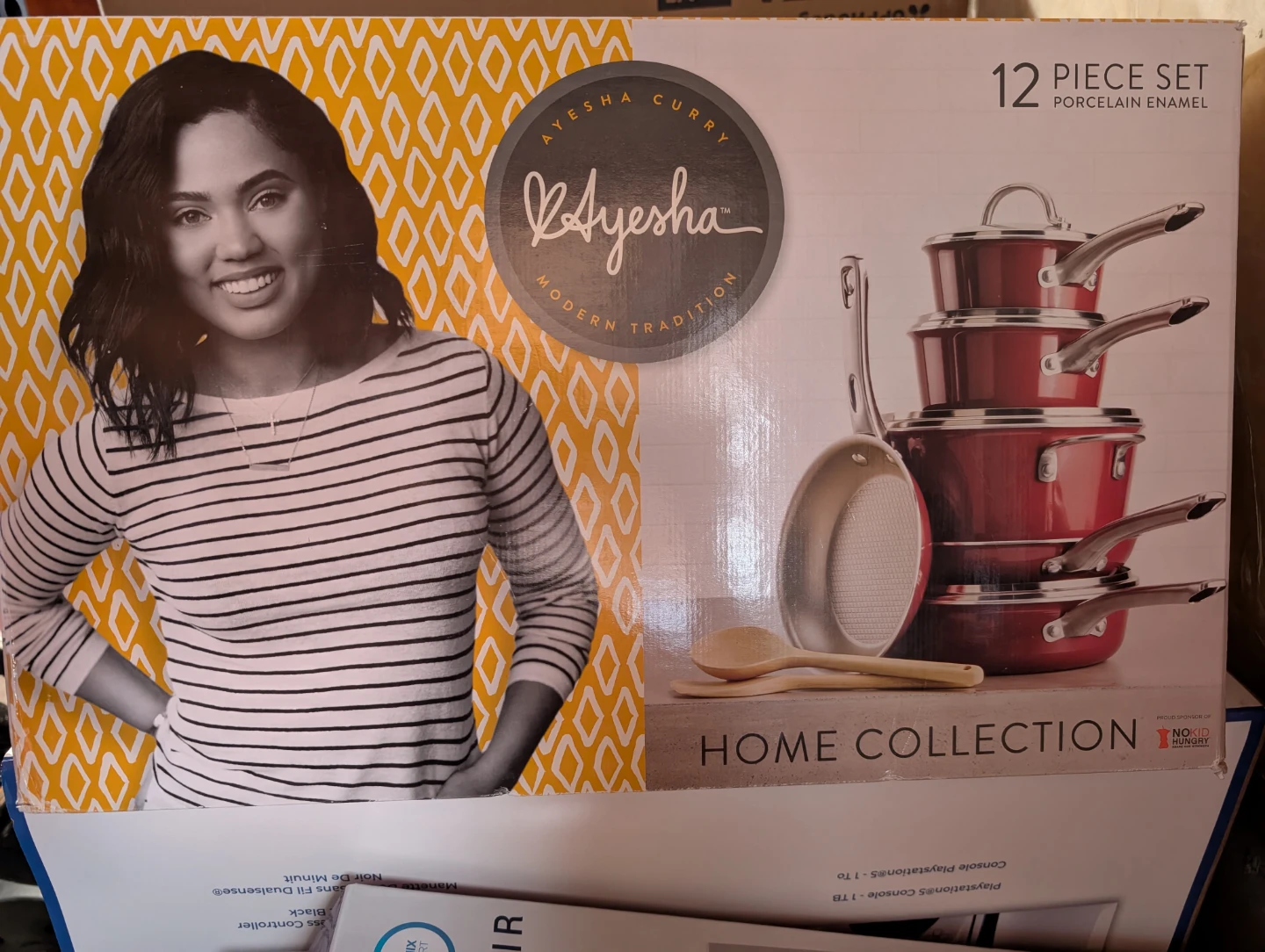 Ayesha Curry 12 Piece Porcelain Enamel Cookware Set