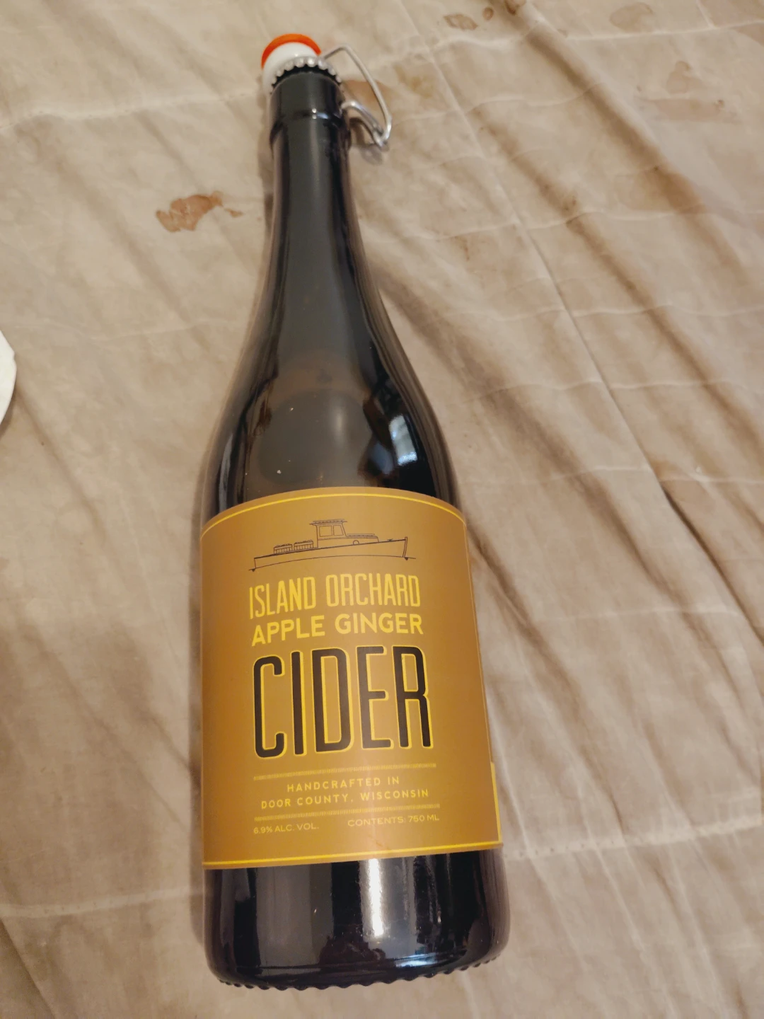 Island Orchard Apple Ginger Cider 750ml