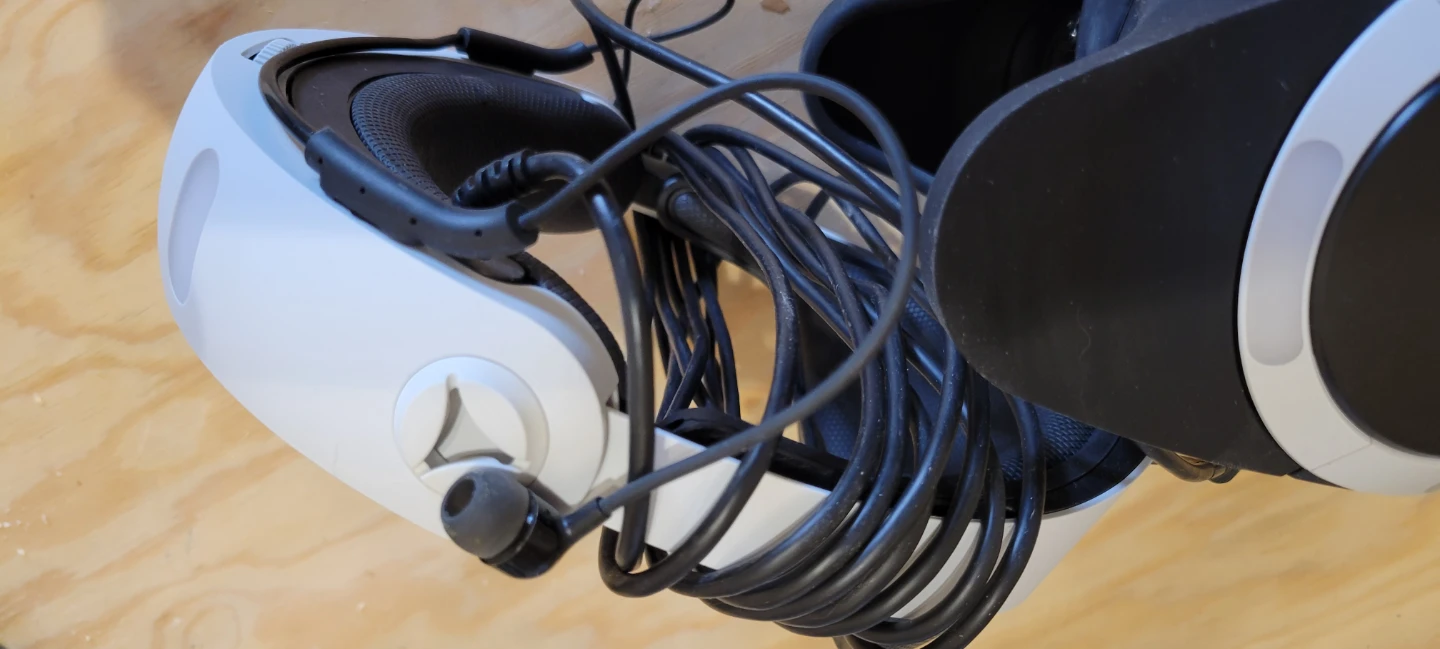 Sony PlayStation VR Headset - photo 4