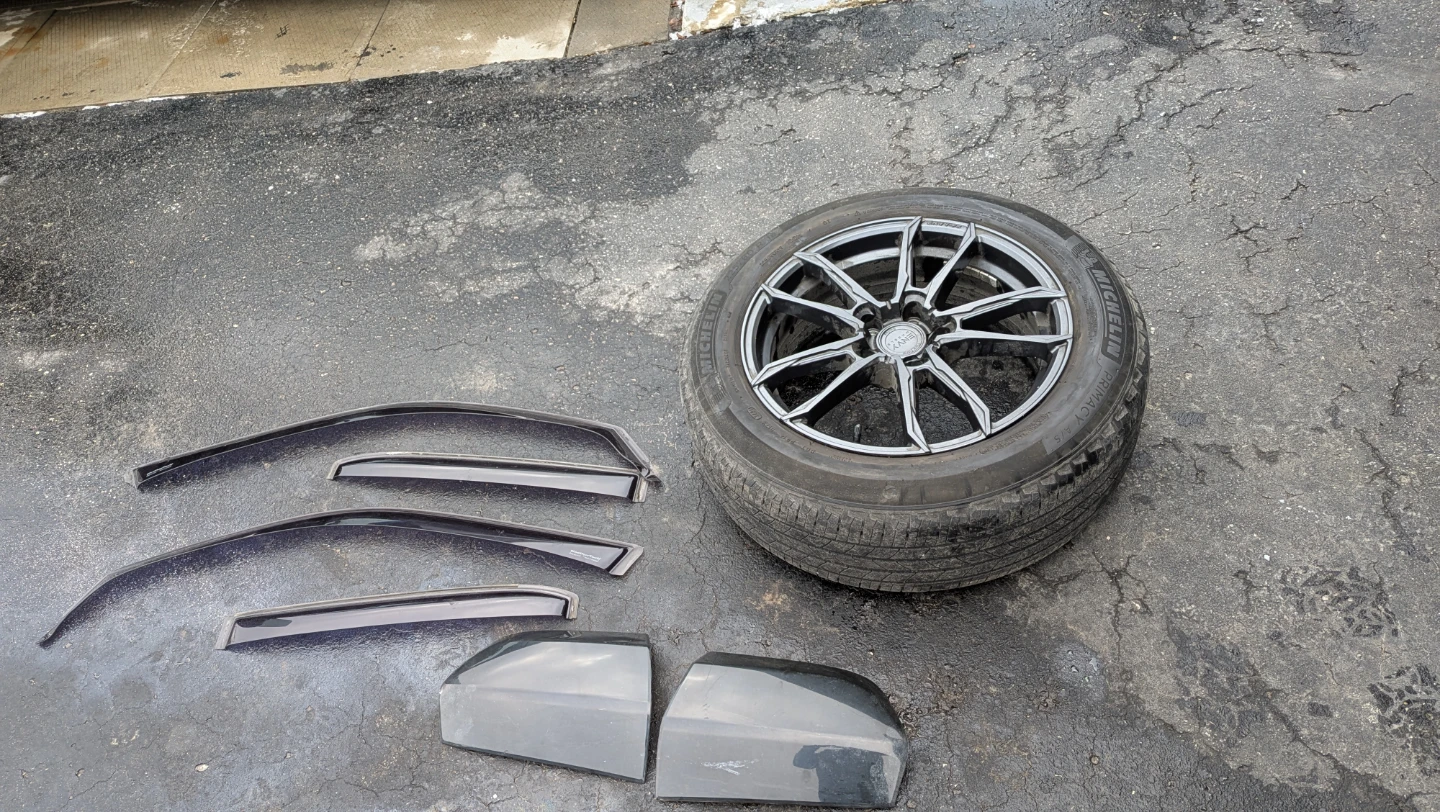 Car Window Visors and Tire with Rim - photo 3