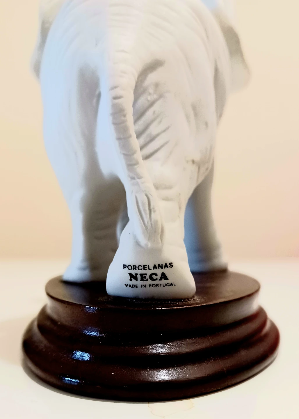 NECA Porcelain White Elephant - photo 5