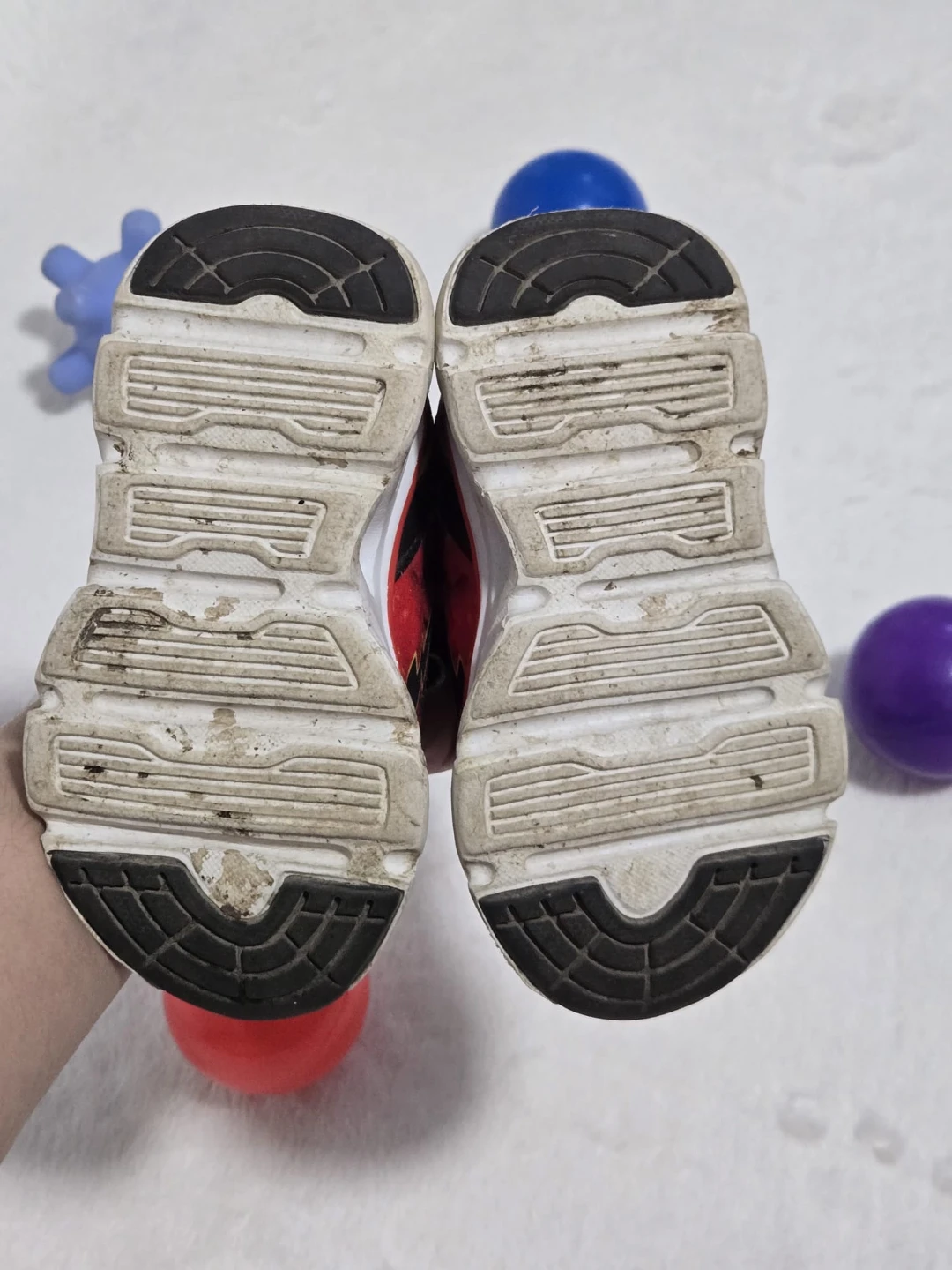 Athletic Works Kids Shoes Size 6 - photo 5