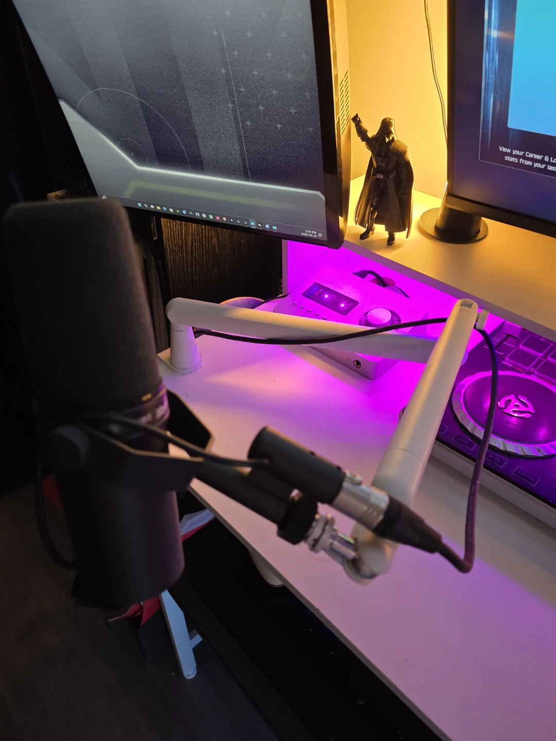 Shure SM7B Microphone with Boom Arm and Stand