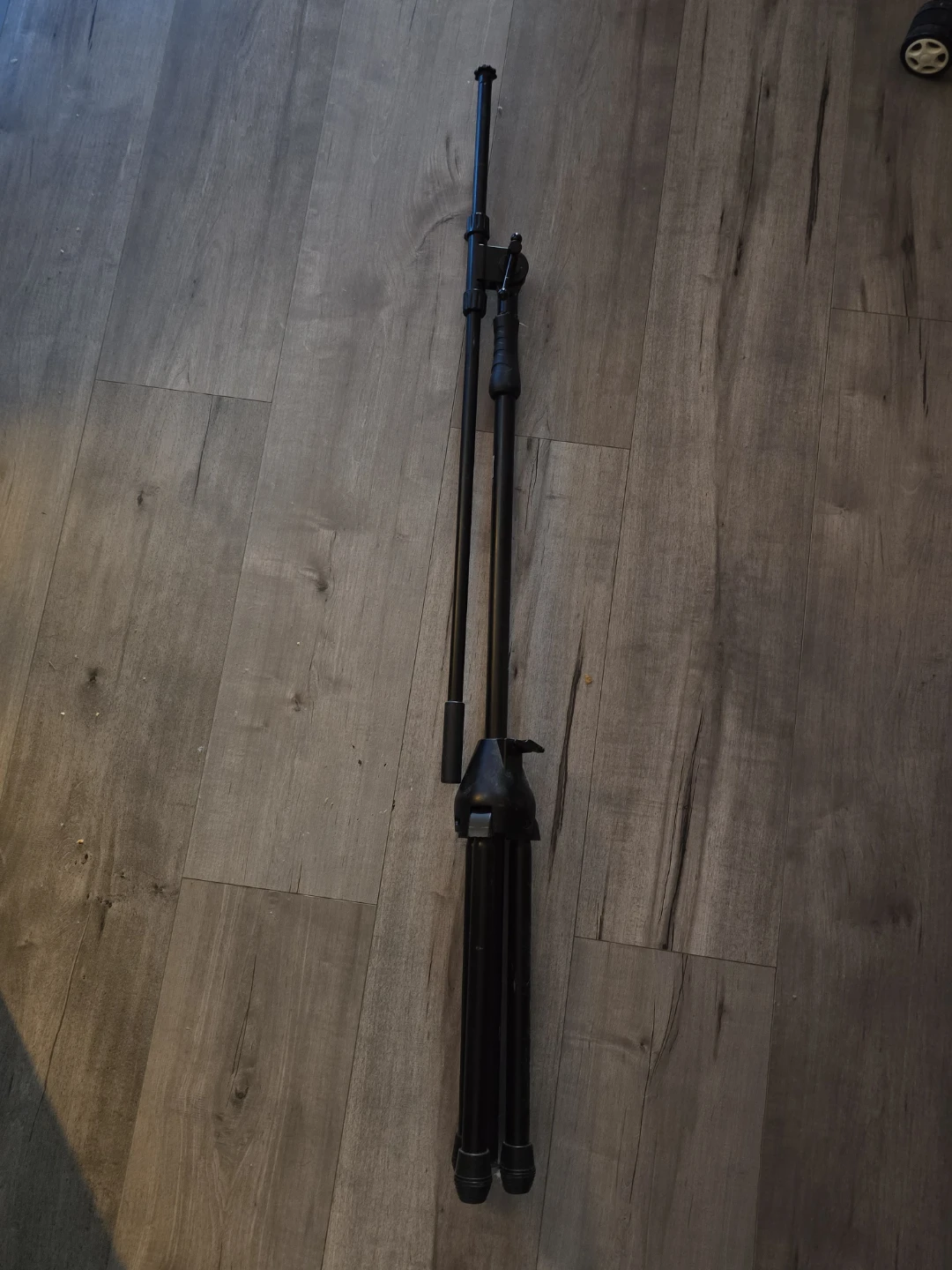 Shure SM7B Microphone with Boom Arm and Stand - photo 3