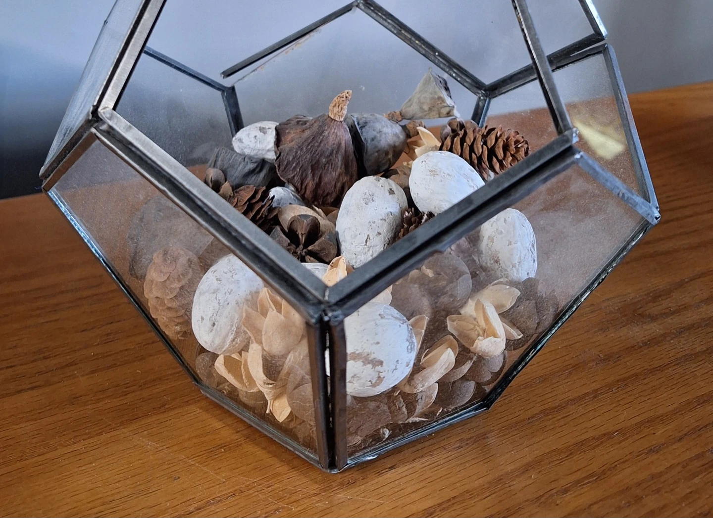 Decorative Filler for Vase or Bowl (Kit Cat Club rescue)