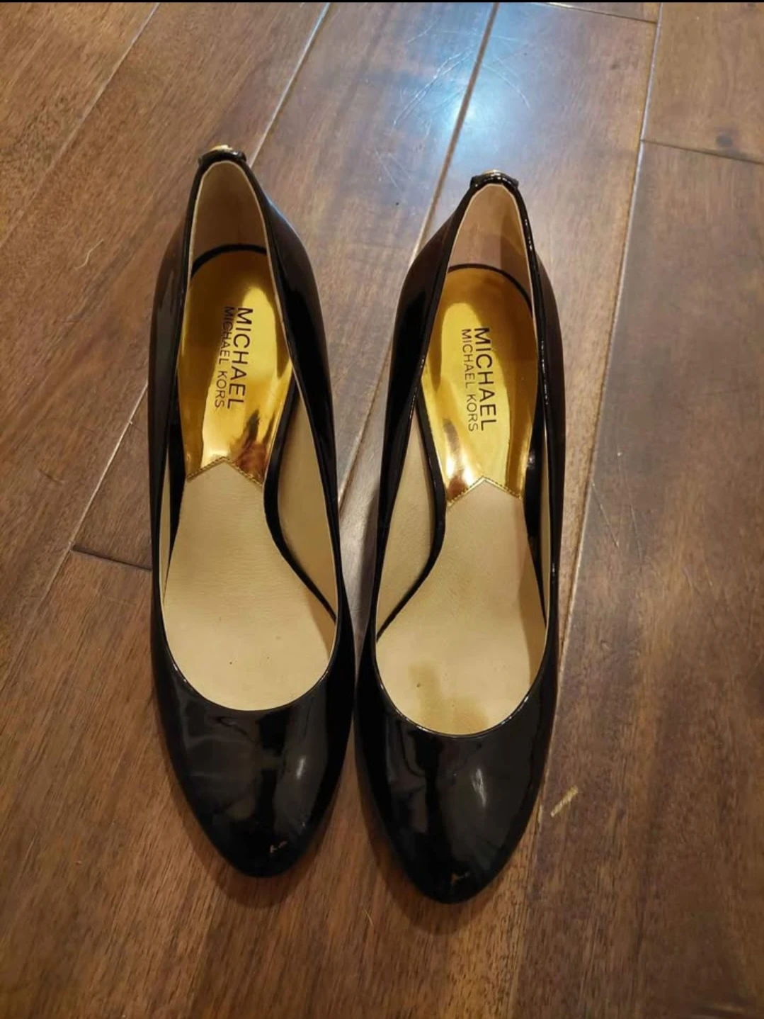 Michael Kors Black Patent Leather Heels. Size 9