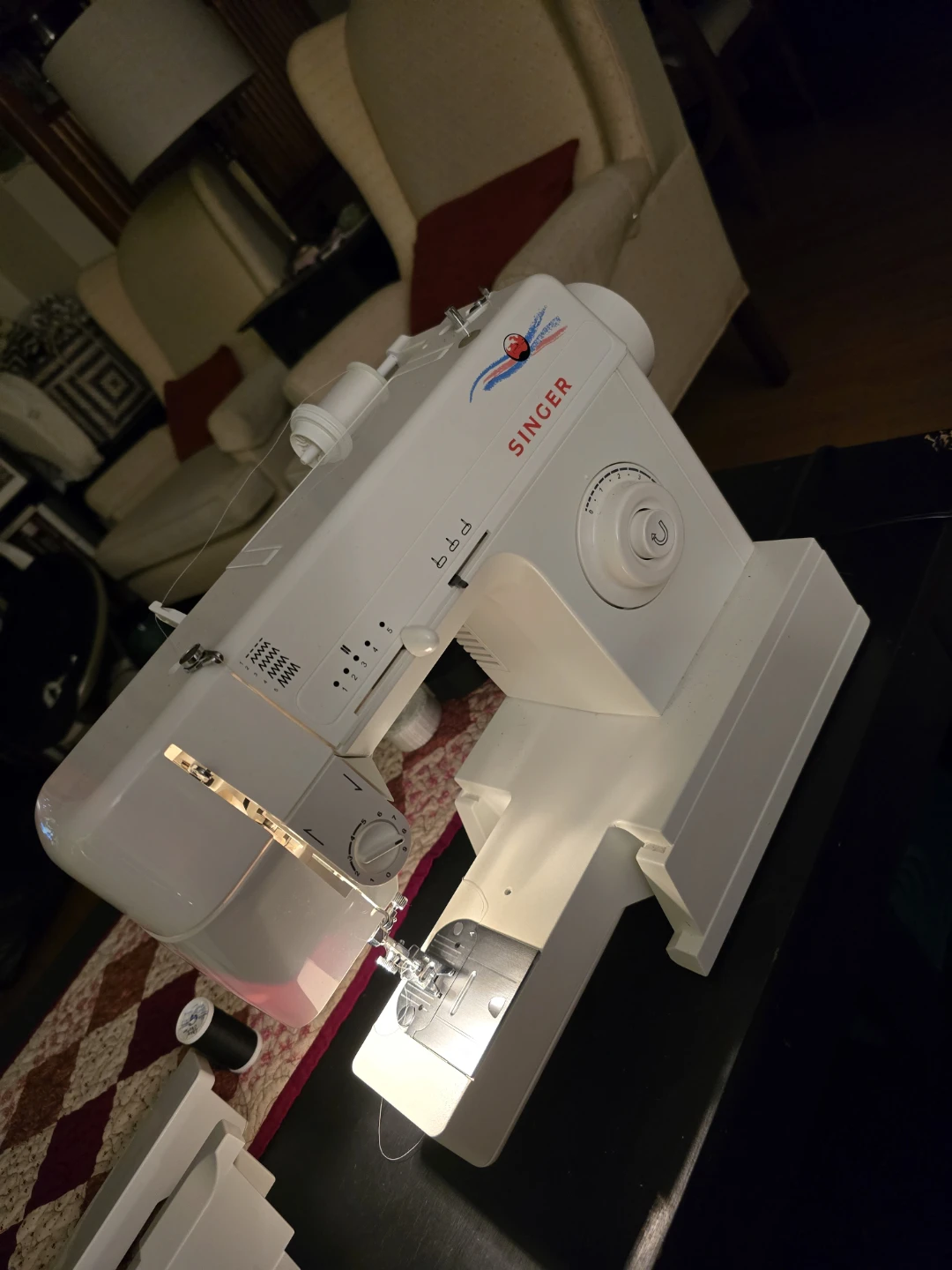 Singer 2517 Electronic Control Sewing Machine - photo 3