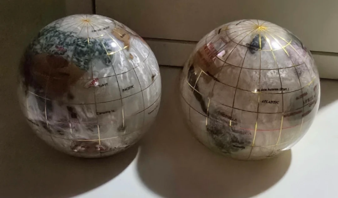 2 Antique crystal Glass Gemstone Globe - photo 5